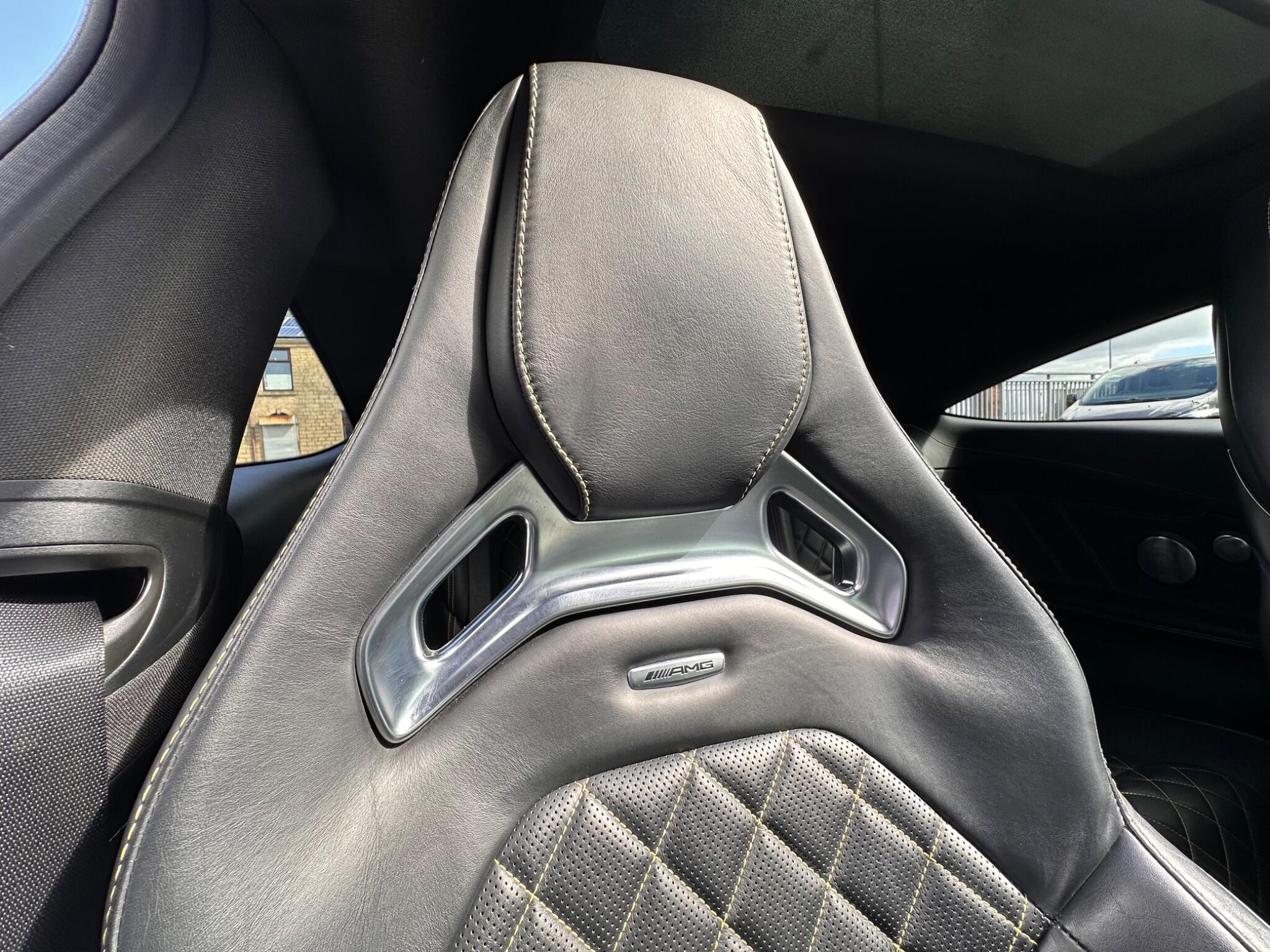 Mercedes-Benz C-Class view 18