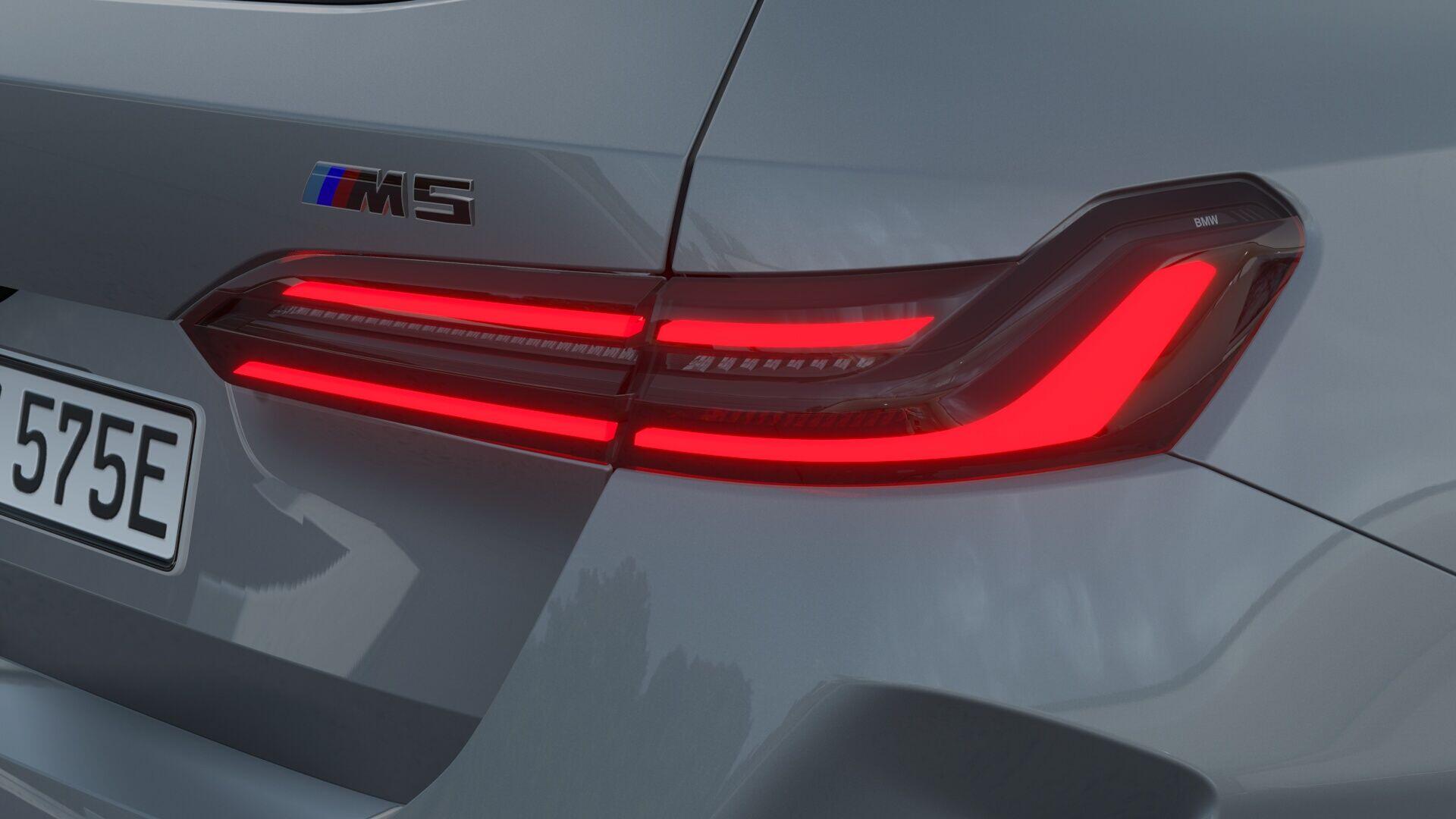 BMW M5 view 11