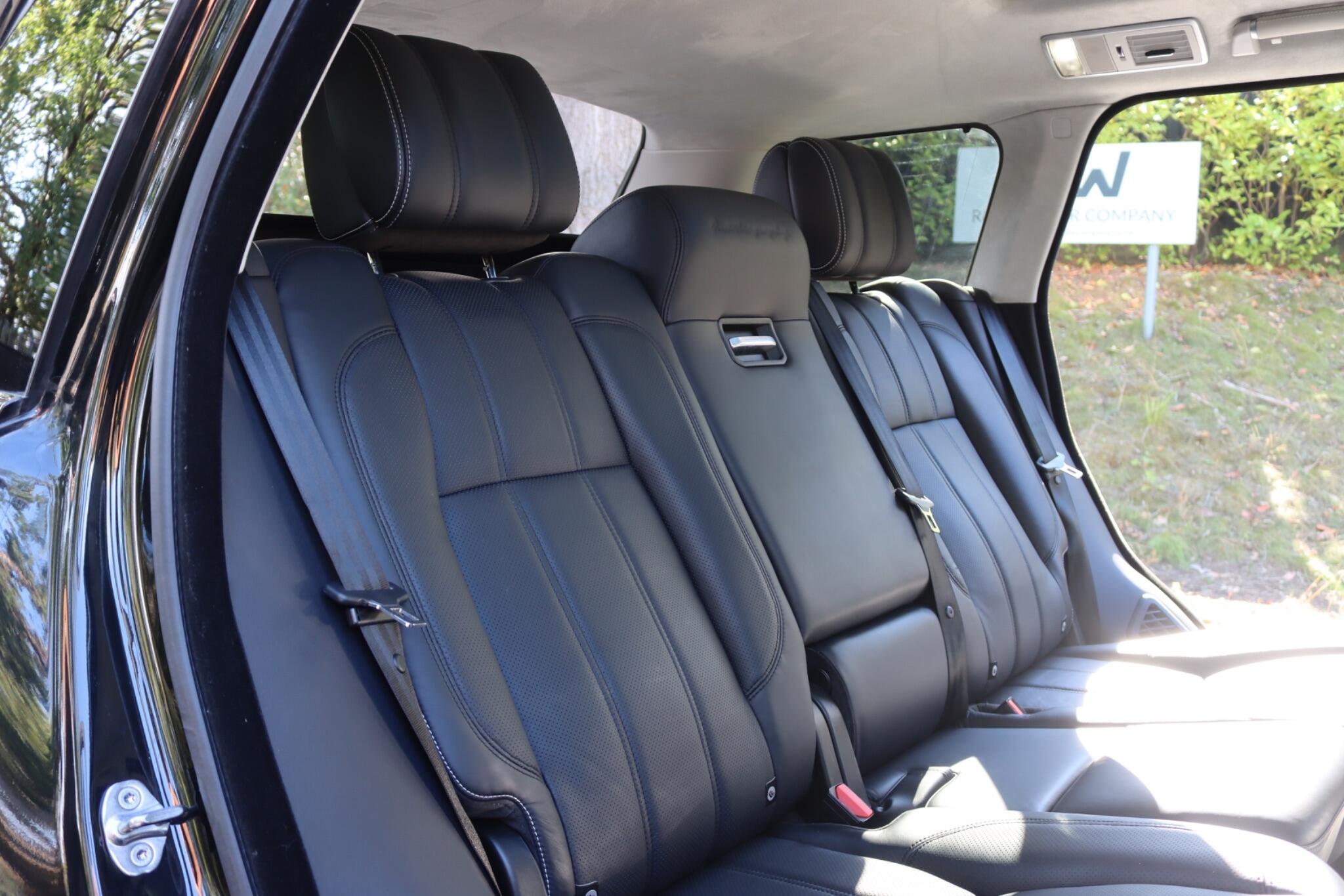 Land Rover Range Rover view 44