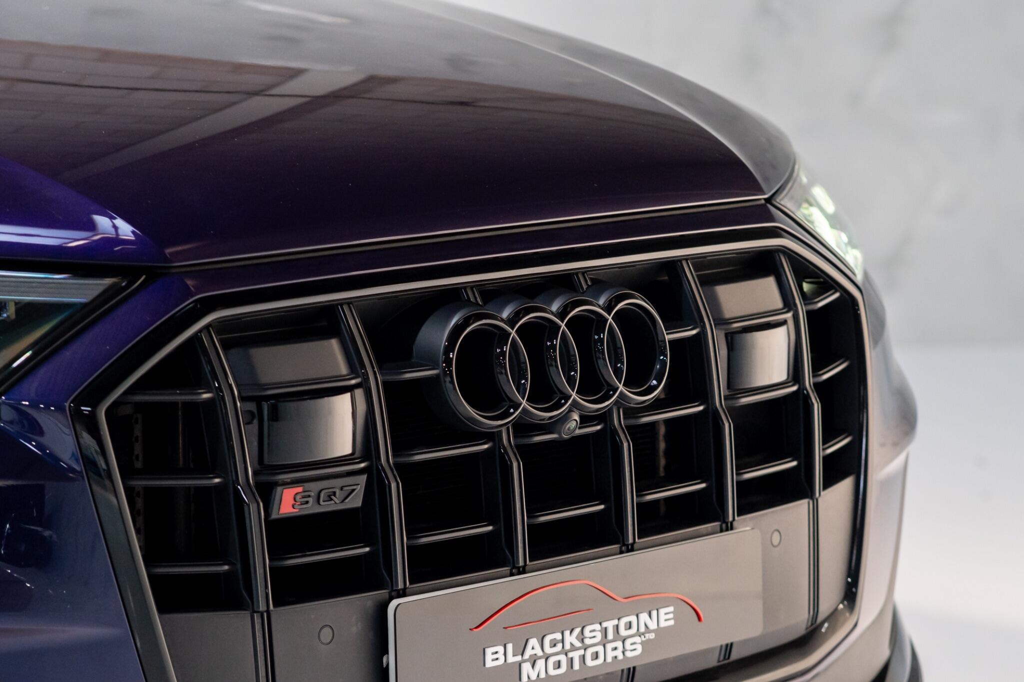 Audi SQ7 view 39