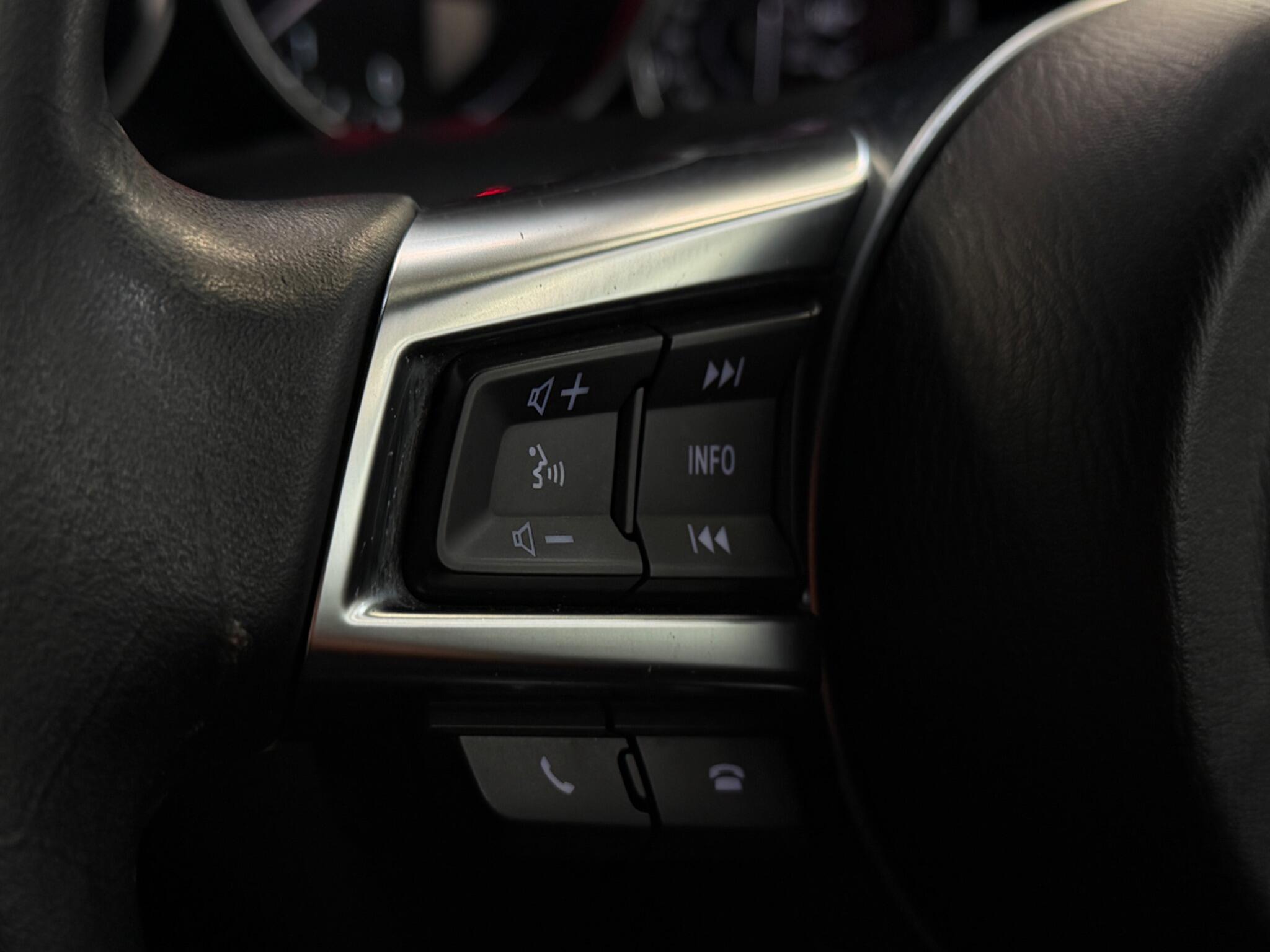Mazda MX-5 view 15