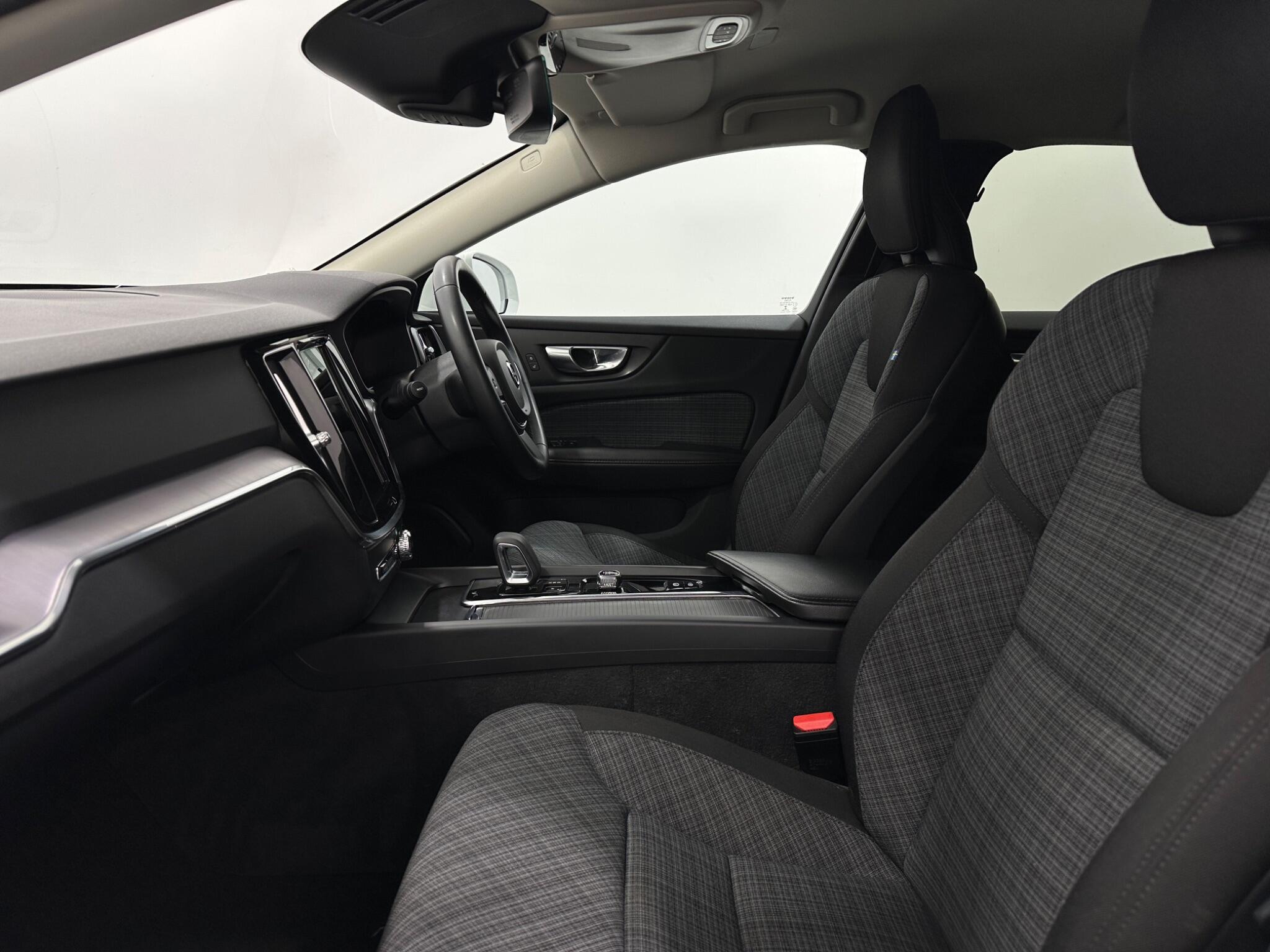 Volvo V60 view 34