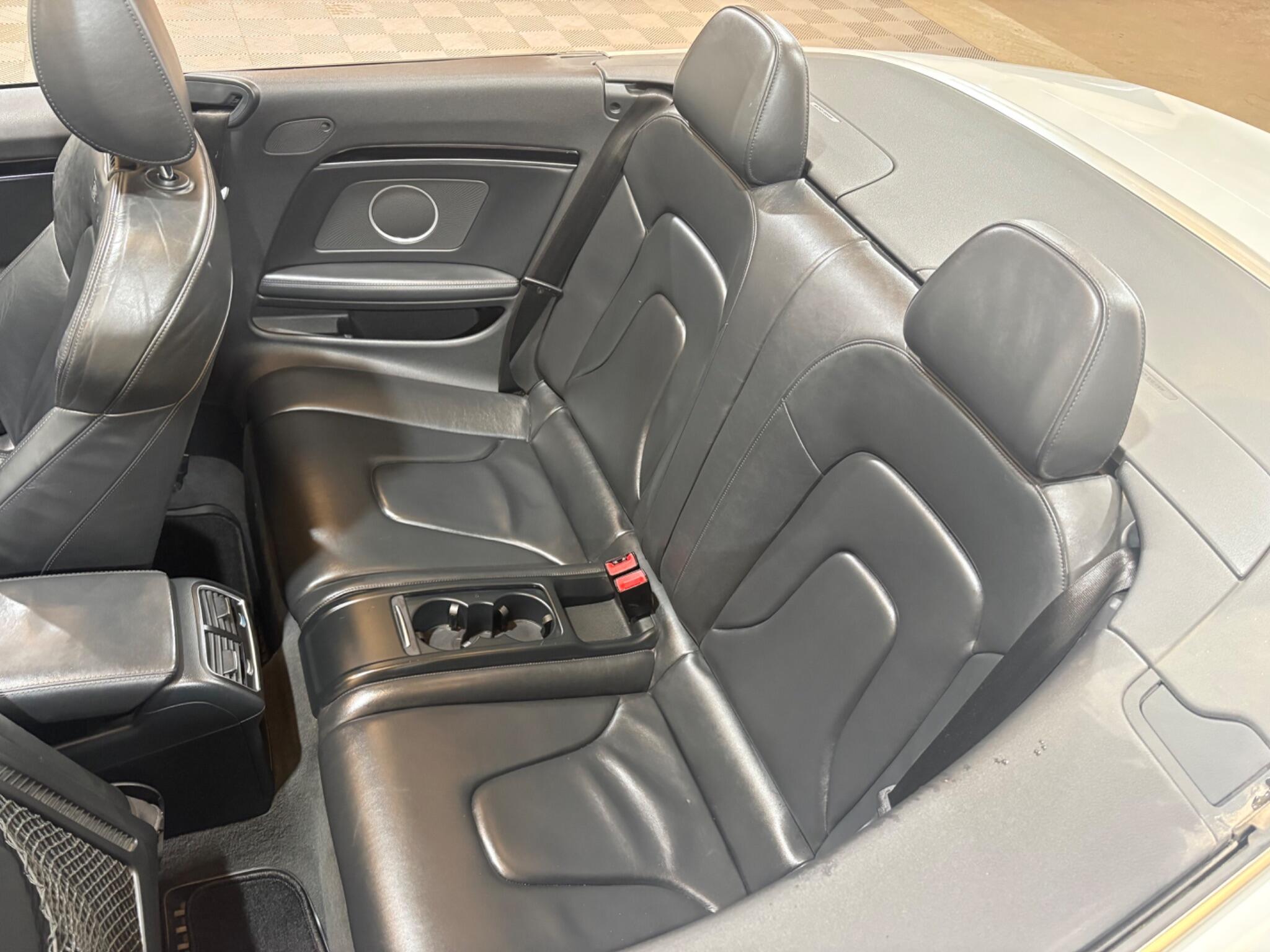 Audi A5 Cabriolet view 23
