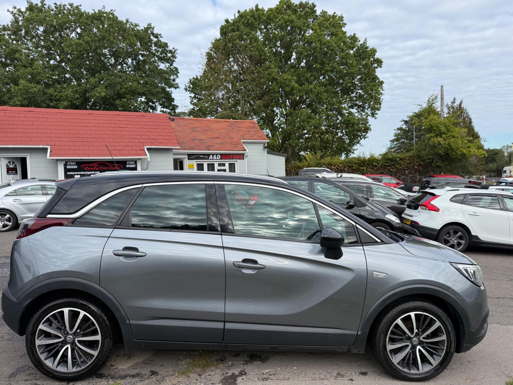 Vauxhall Crossland X view 10