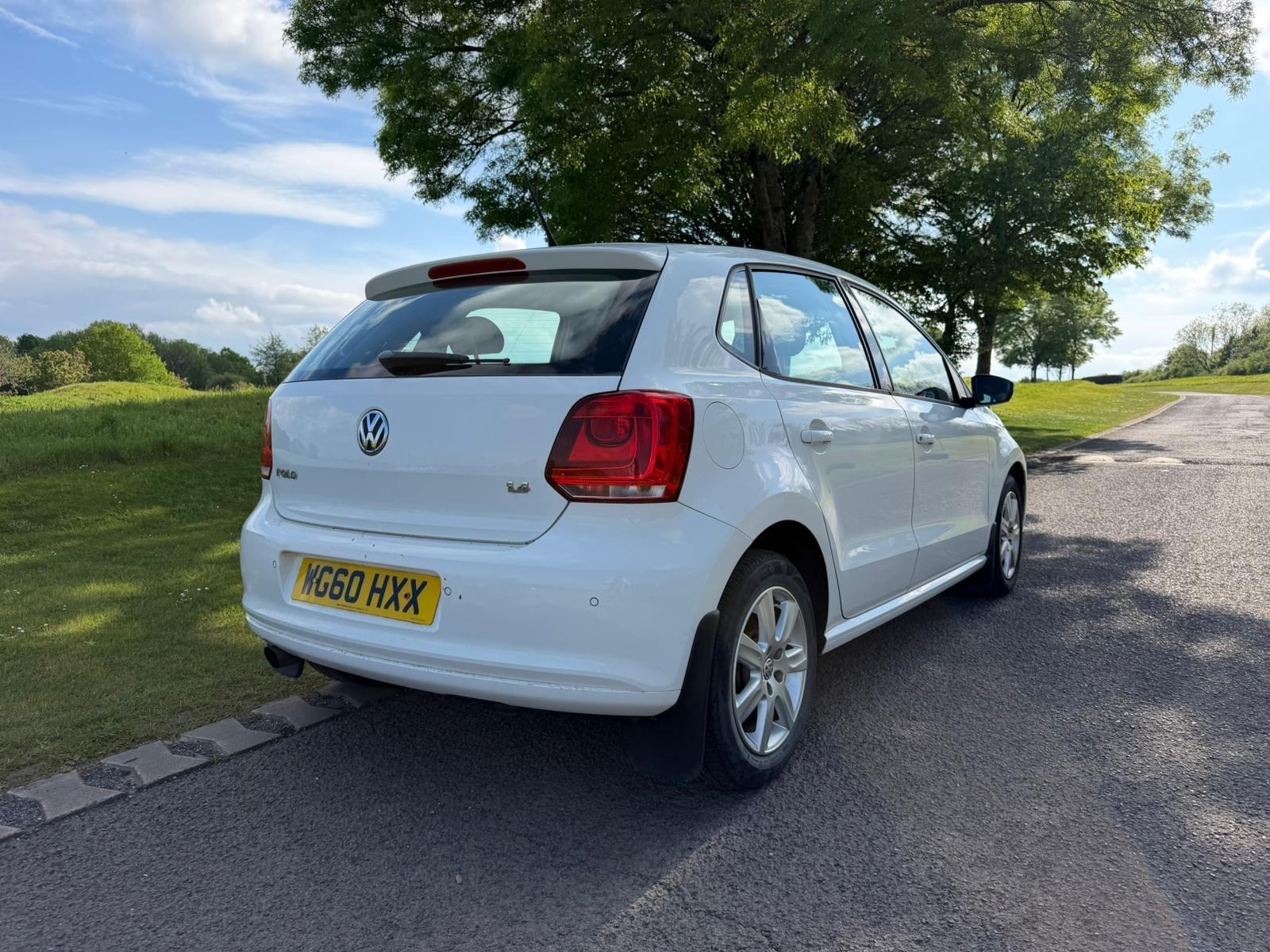 Volkswagen Polo view 9