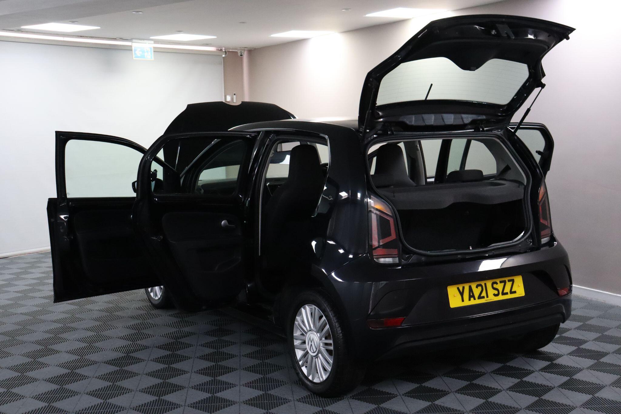 Volkswagen Up! view 21