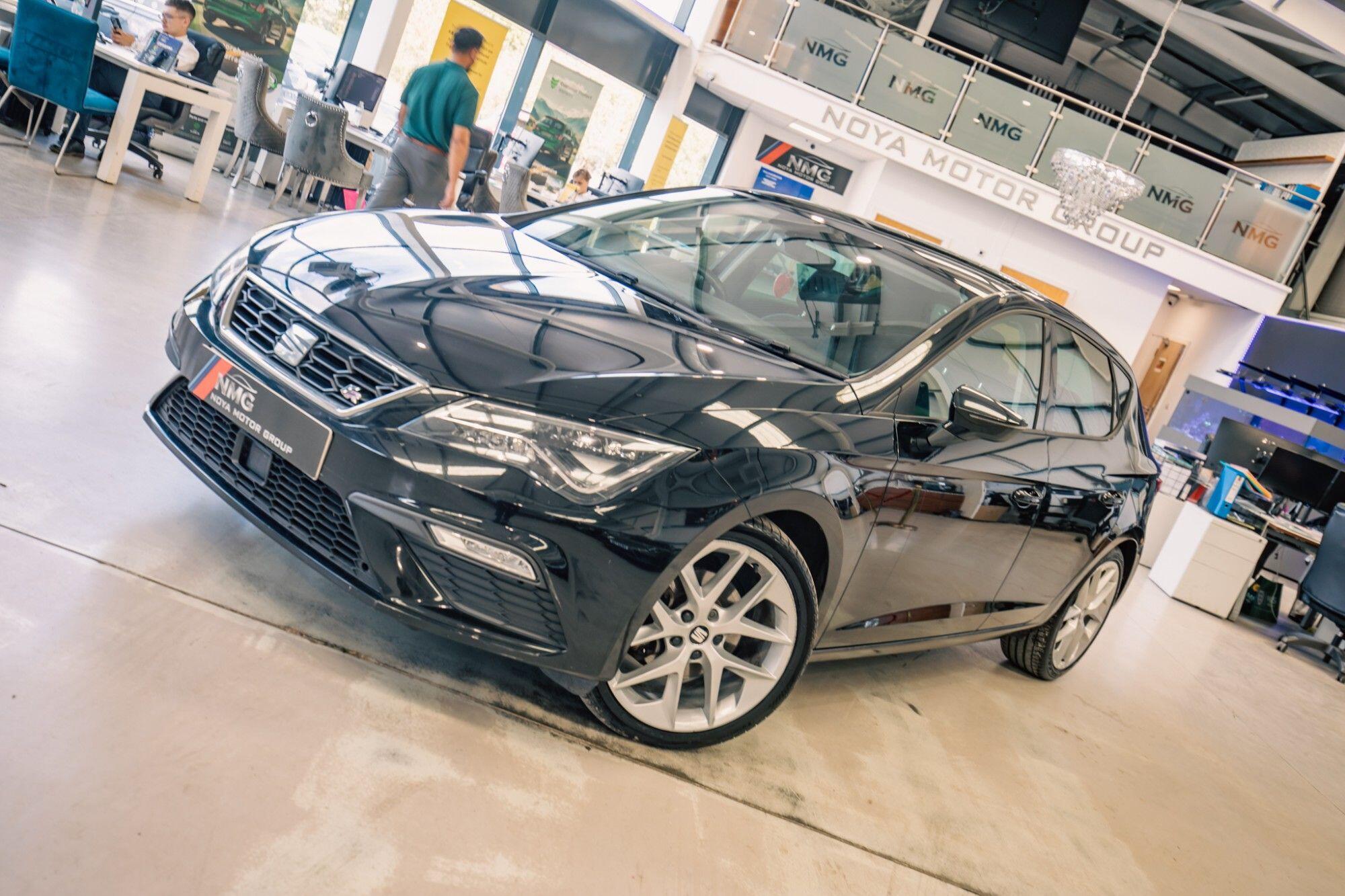 Seat Leon view 5