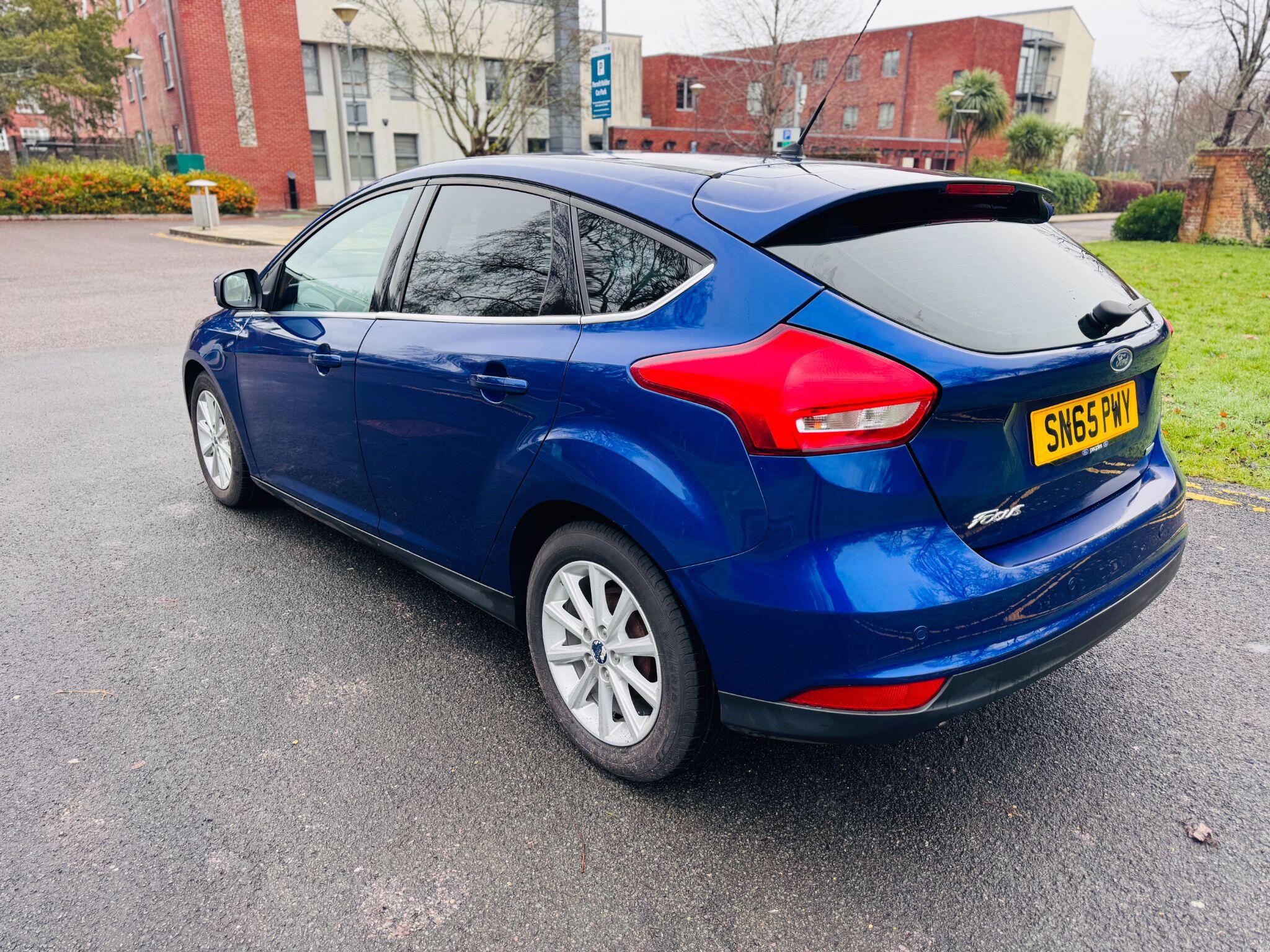 2015 Ford Focus 1.0T EcoBoost Titanium Euro 6 (s/s) 5dr • 75,000 miles image 6