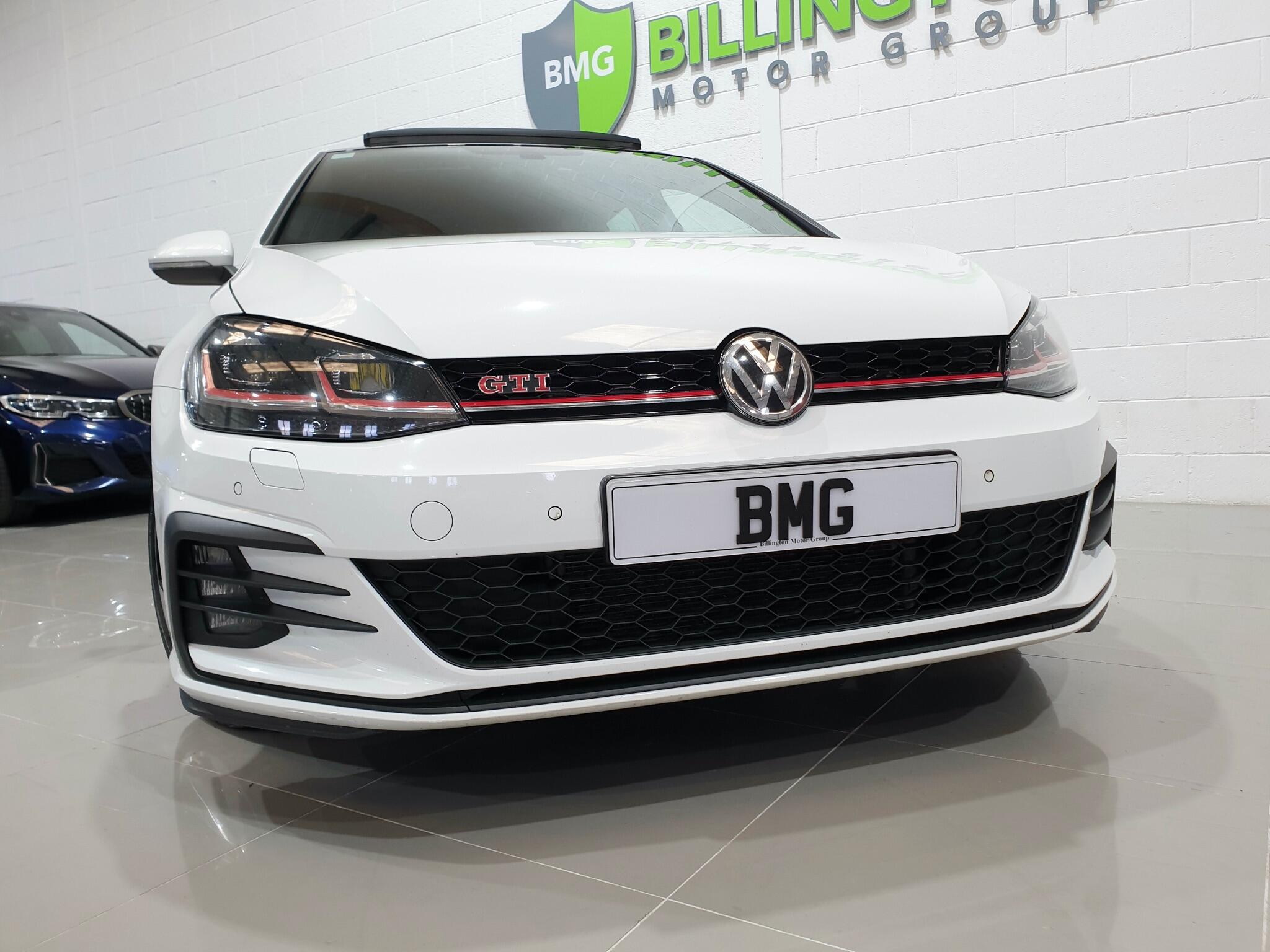 Volkswagen Golf view 13