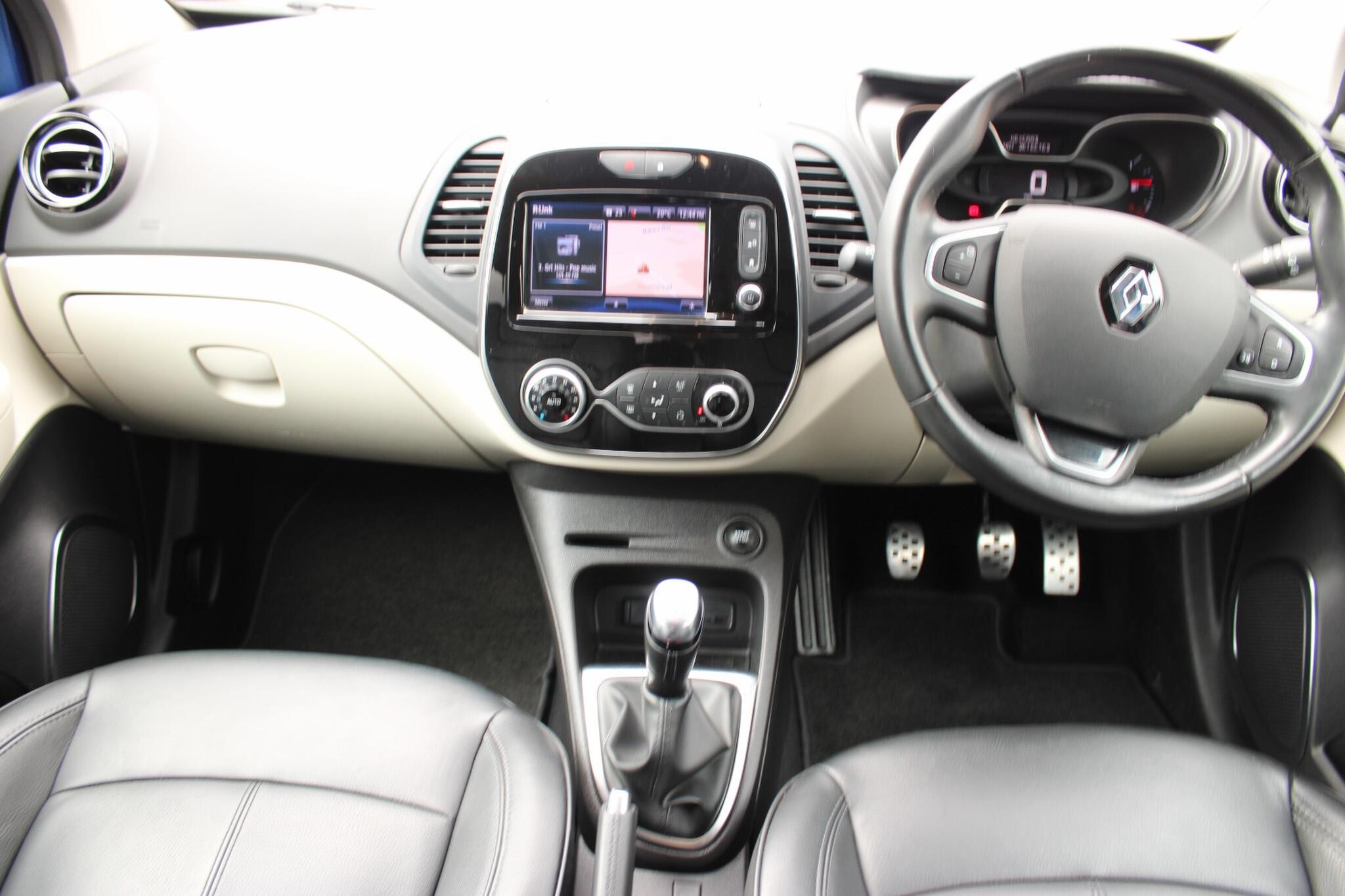 Renault Captur view 10