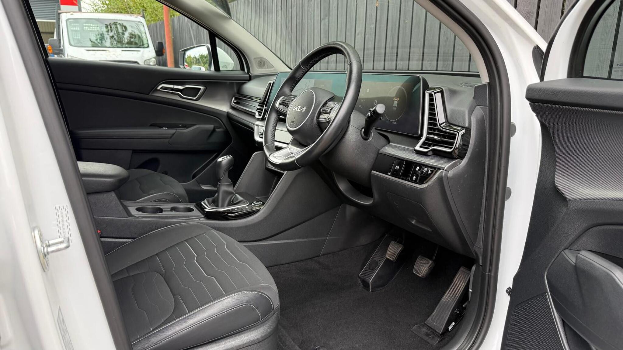 Kia Sportage view 22