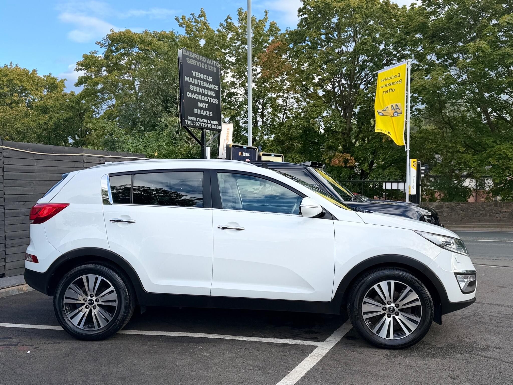 Kia Sportage view 2