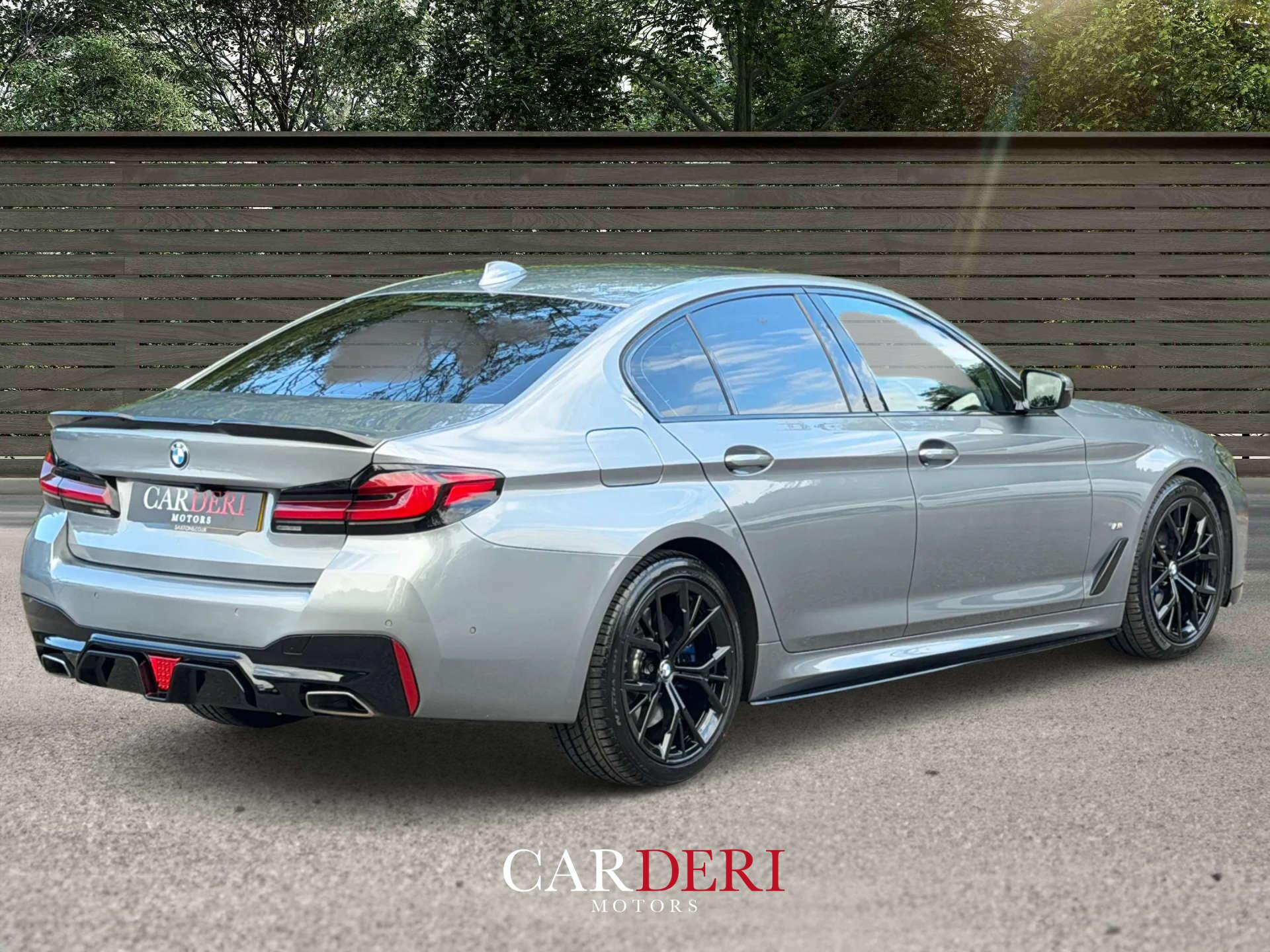BMW 5 Series view 20