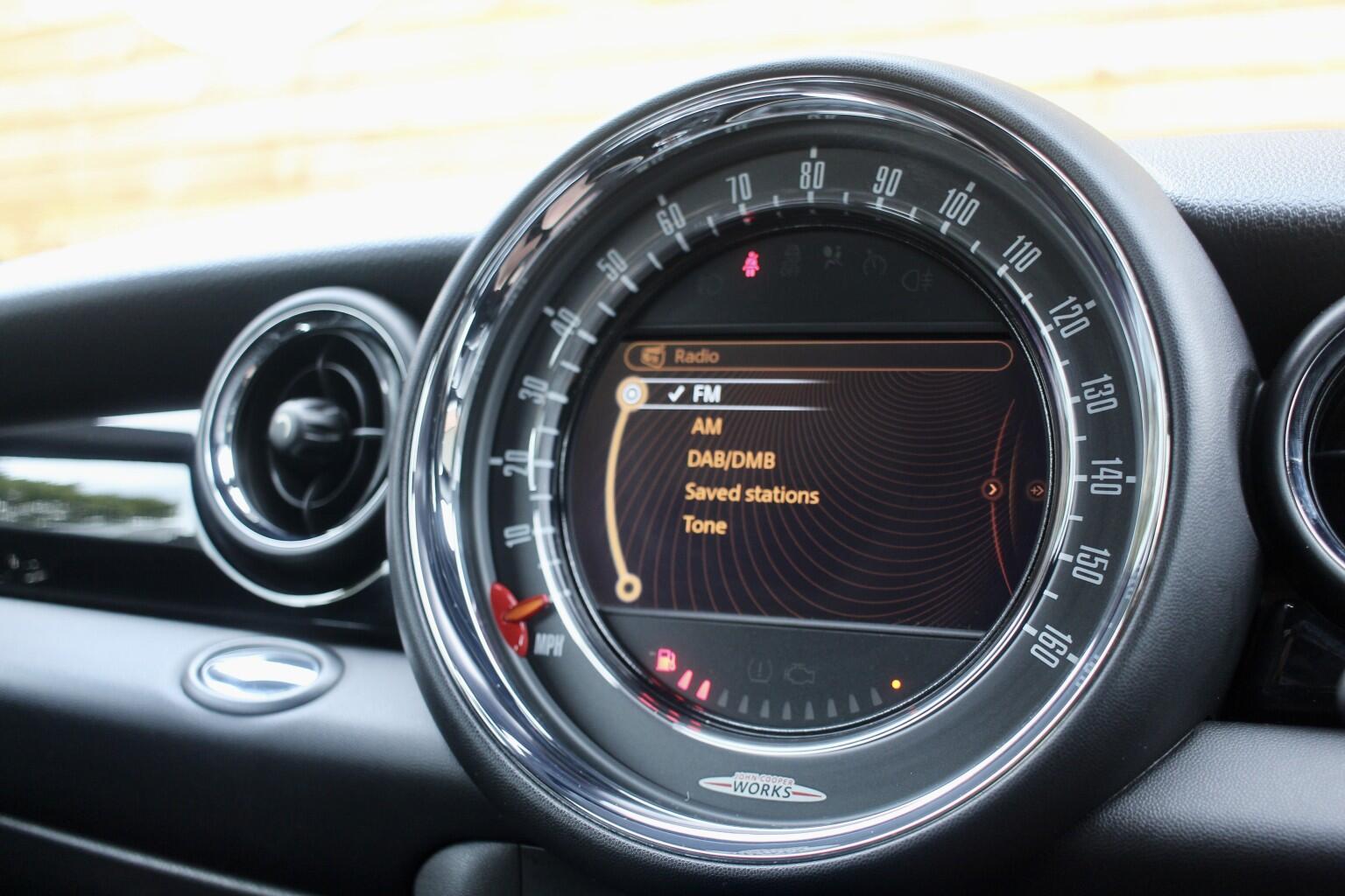 MINI Coupe view 16