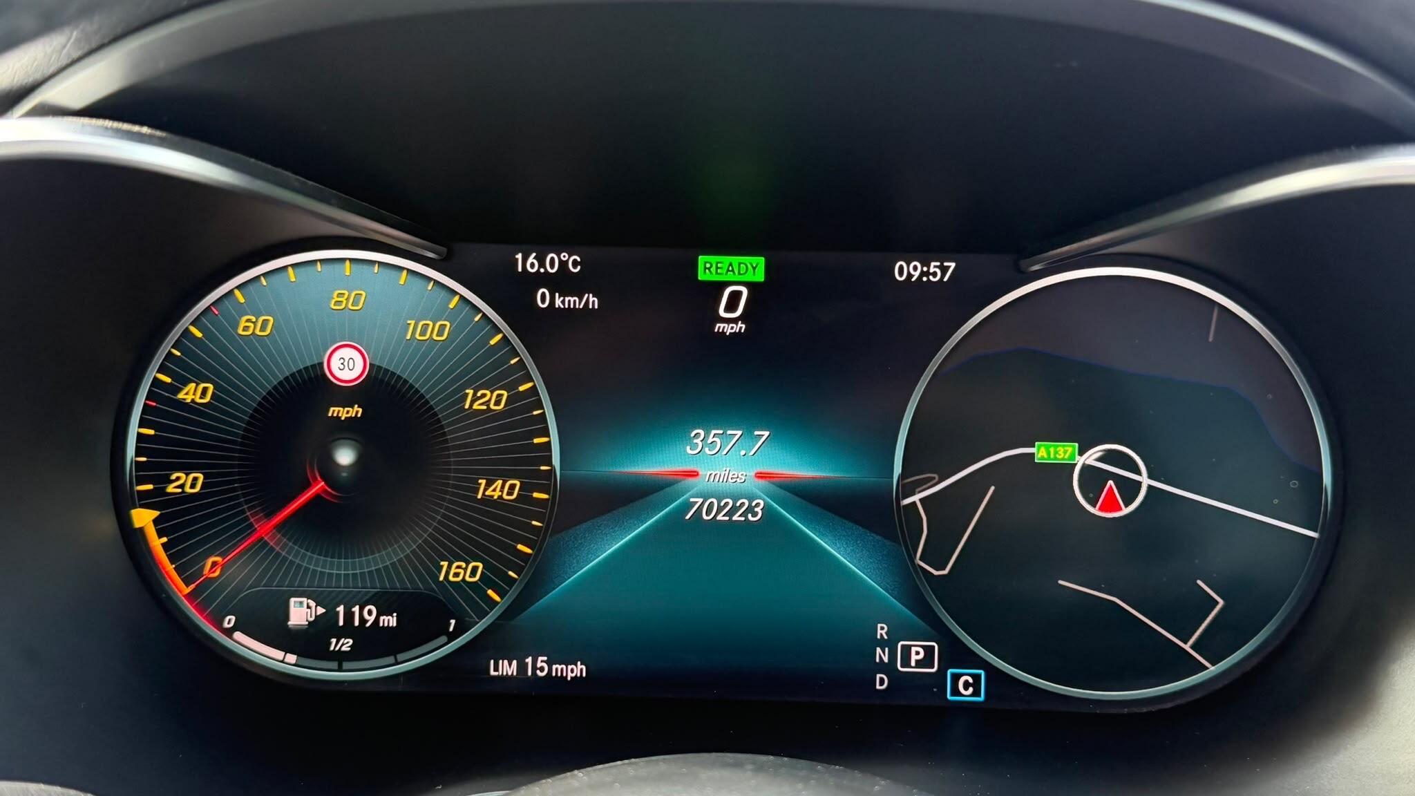 Mercedes-Benz C-Class view 20