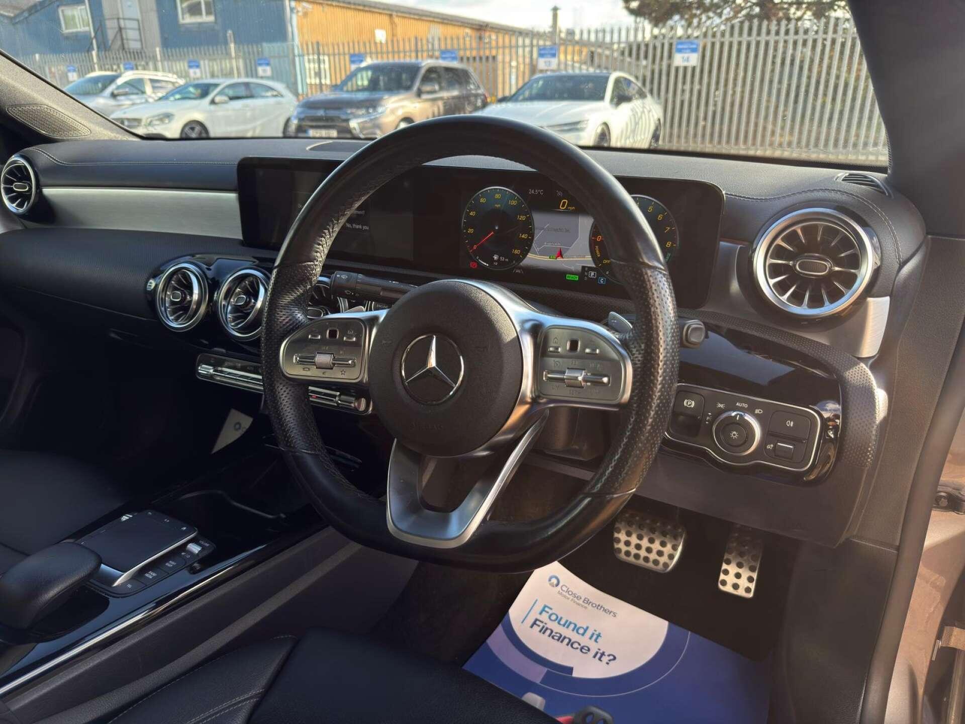 Mercedes-Benz Cla view 19