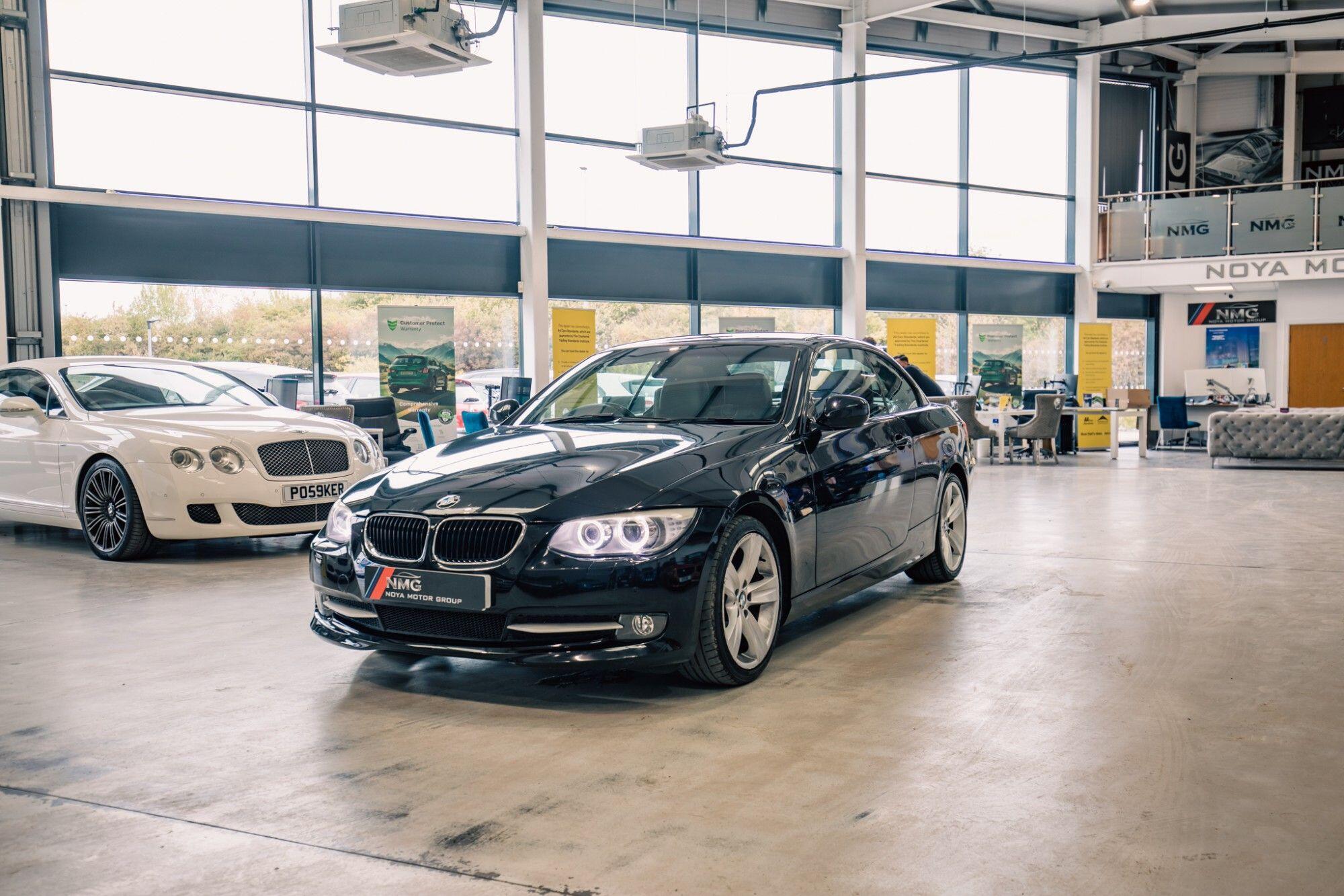 BMW 3 Series view 24
