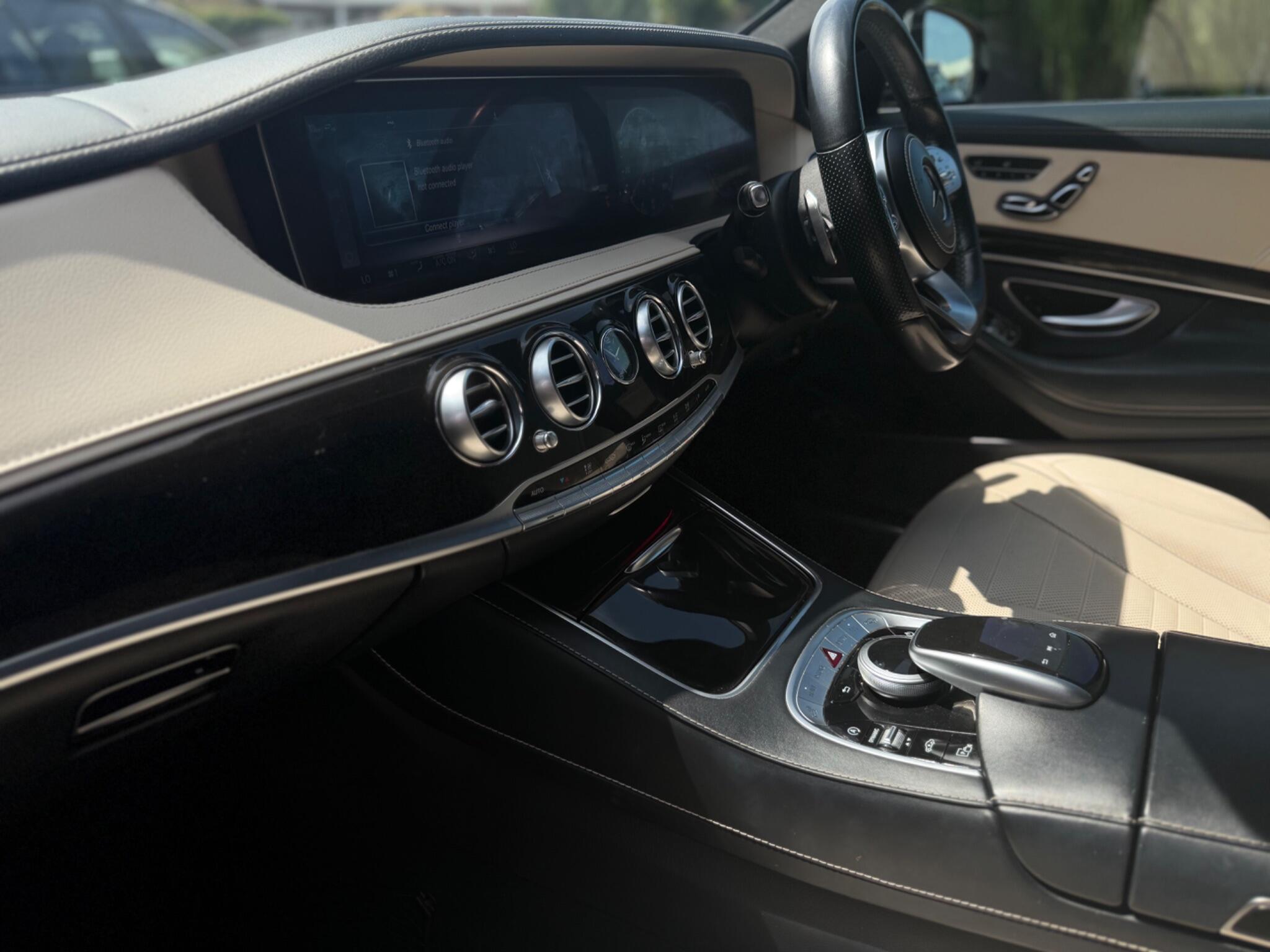 Mercedes-Benz S Class view 32