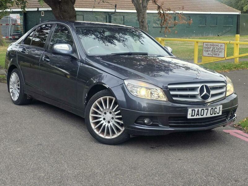 Mercedes-Benz C-Class view 4