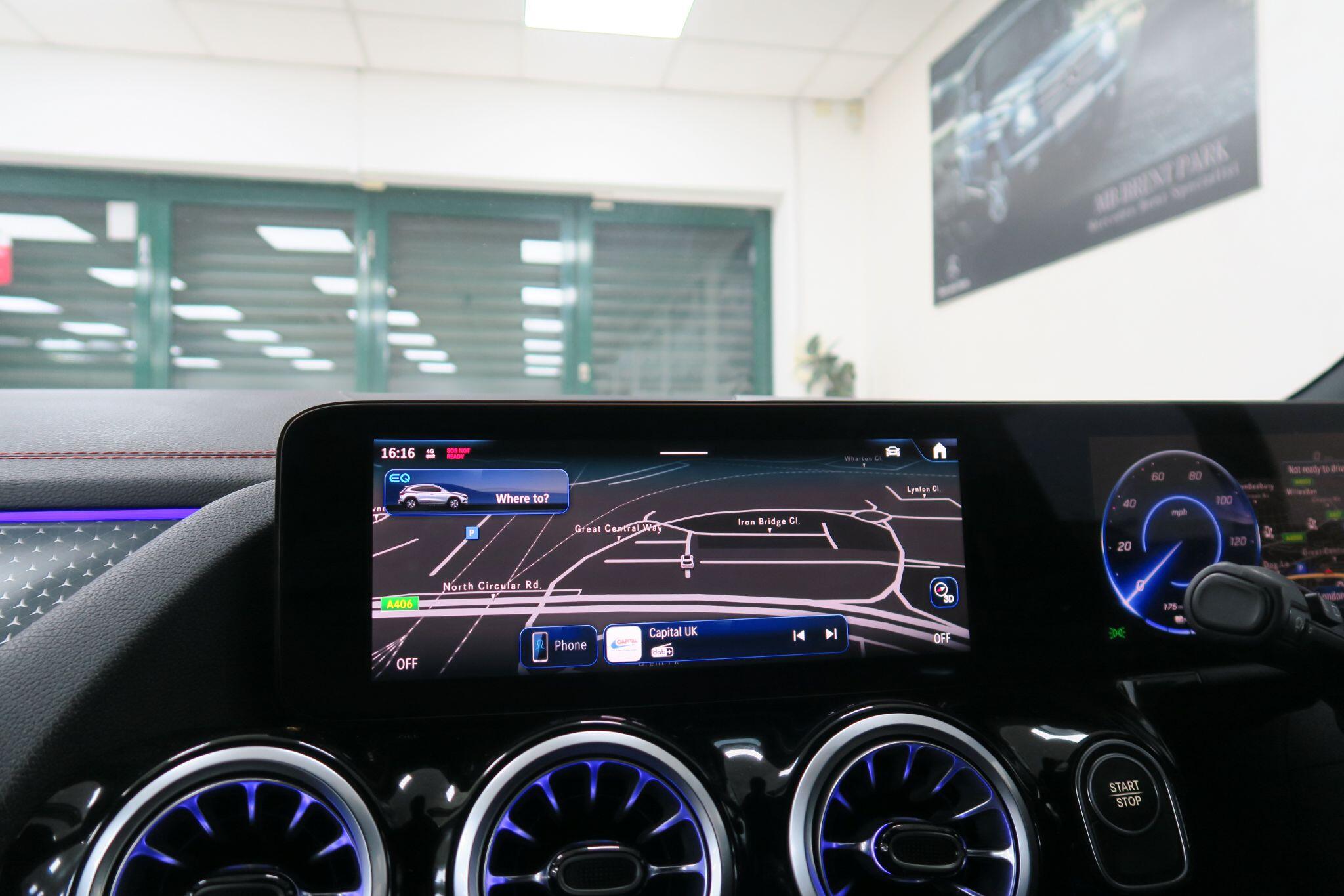 Mercedes-Benz EQA view 11