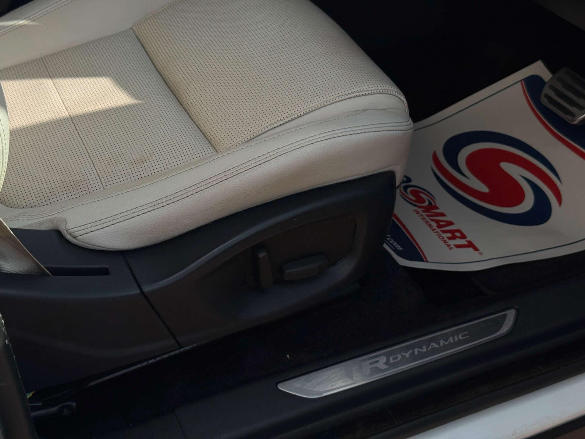 Jaguar E-Pace view 26