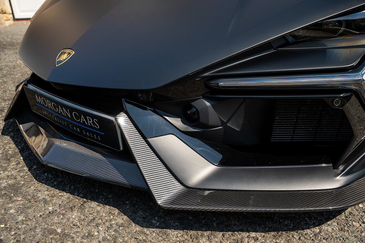 Lamborghini Revuelto view 42