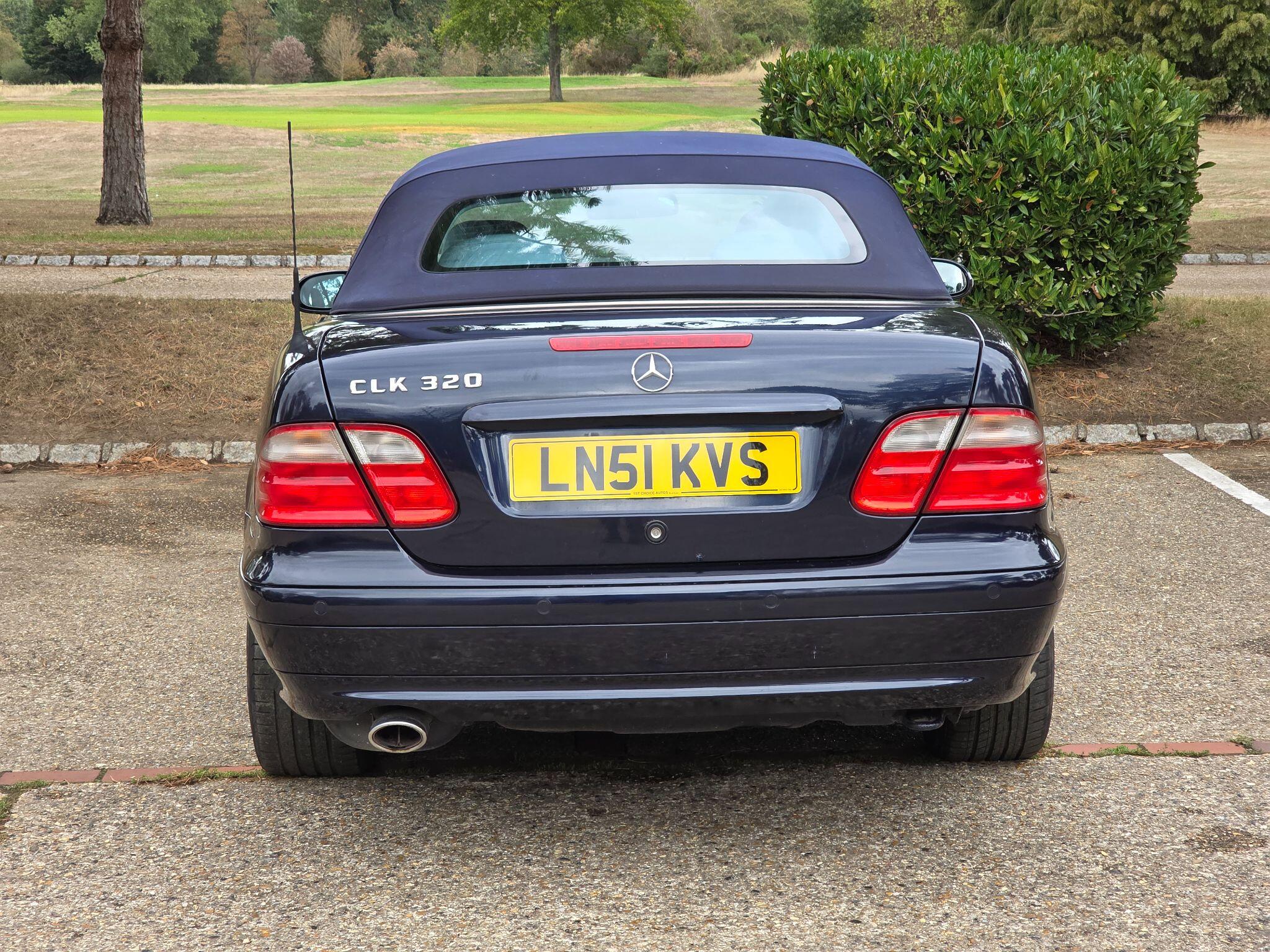 Mercedes-Benz CLK view 8