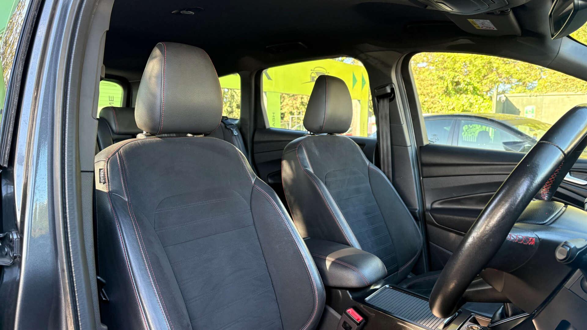 Ford Kuga view 8