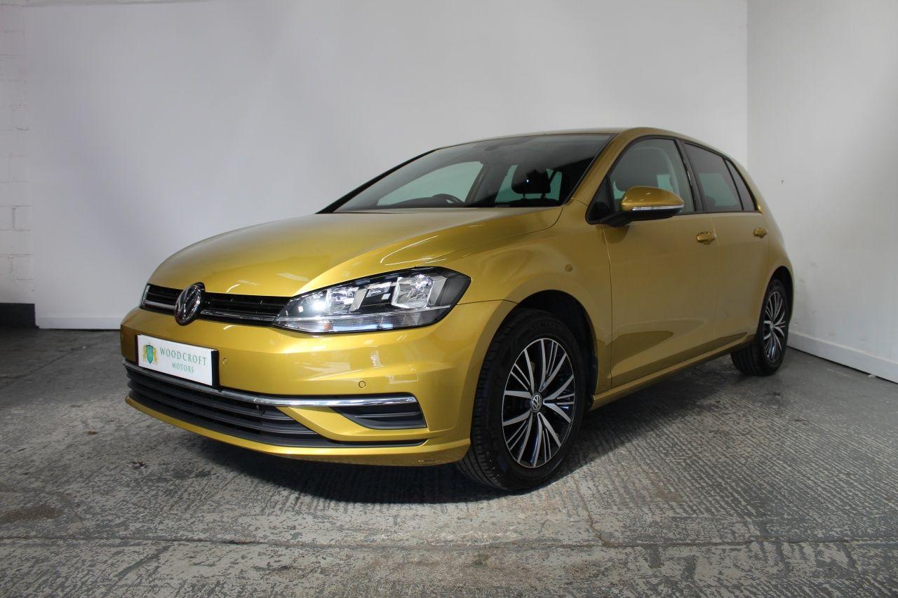 Volkswagen Golf view 2