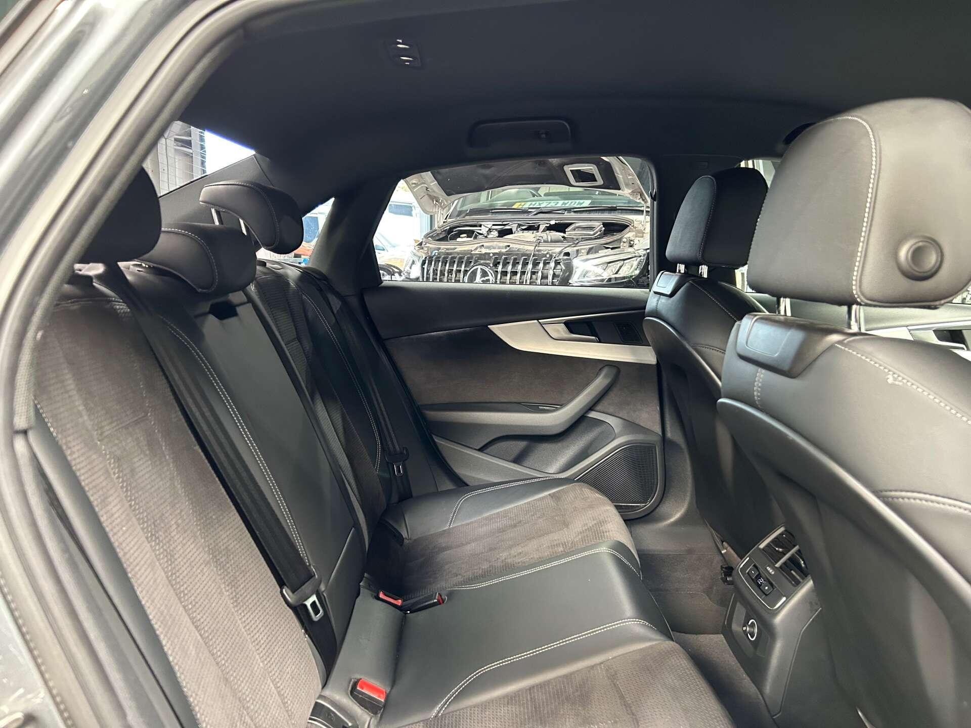 Audi A4 view 31