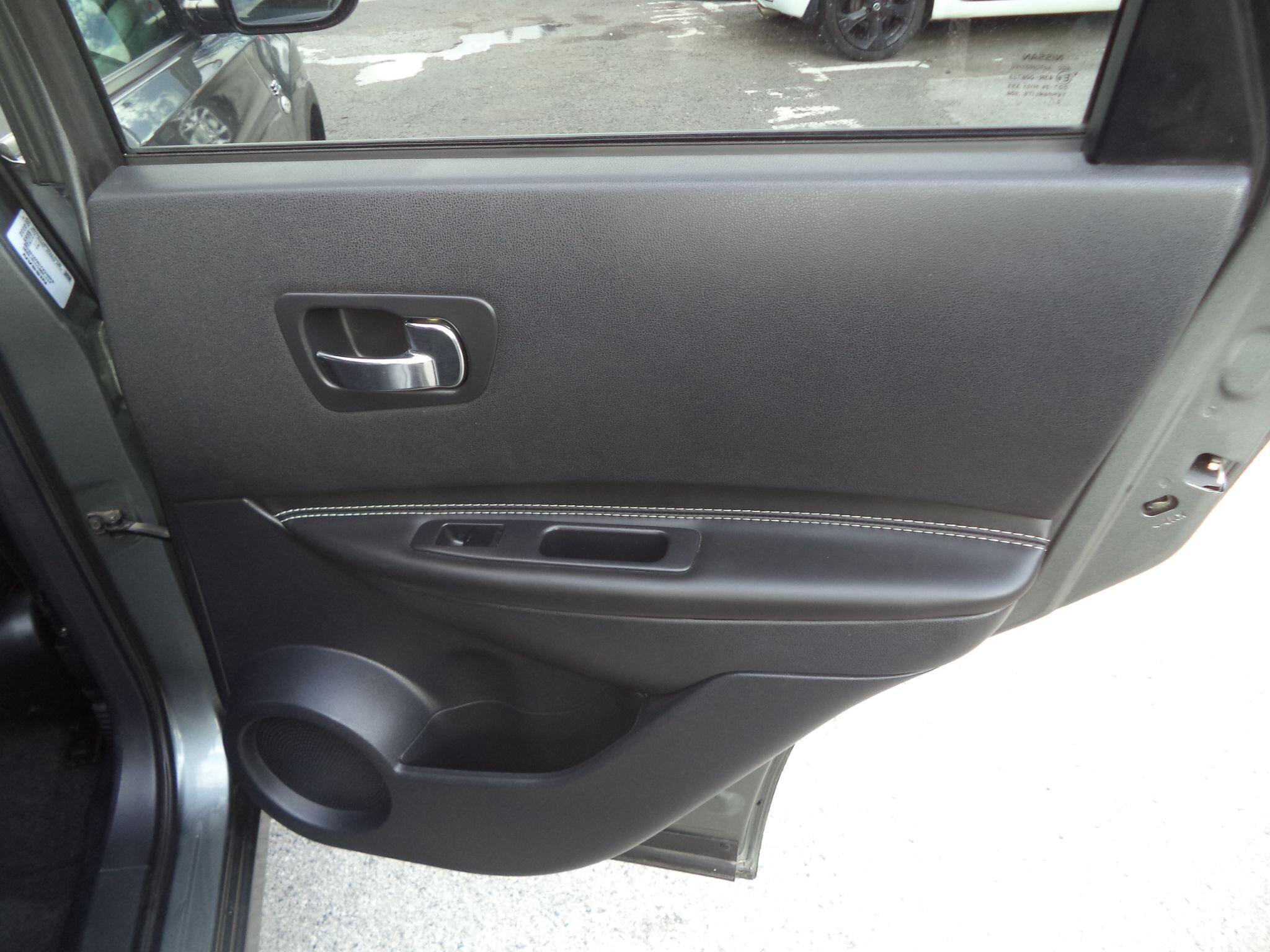 Nissan Qashqai view 25