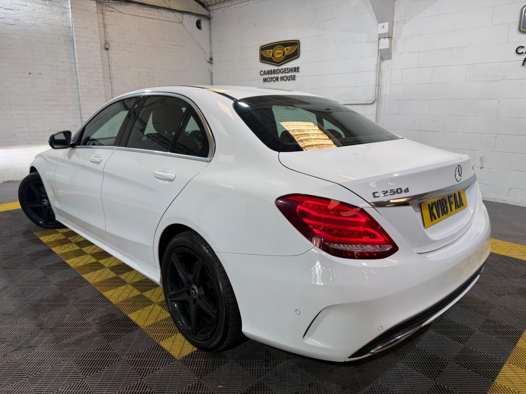 Mercedes-Benz C-Class view 8
