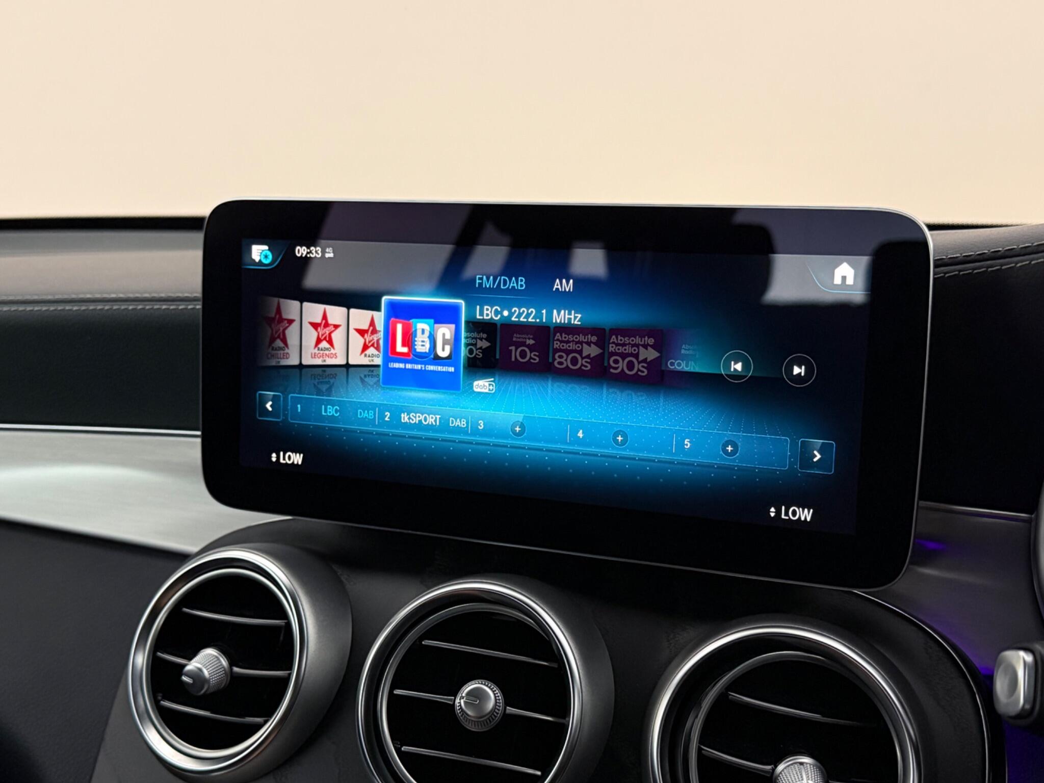 Mercedes-Benz GLC view 29