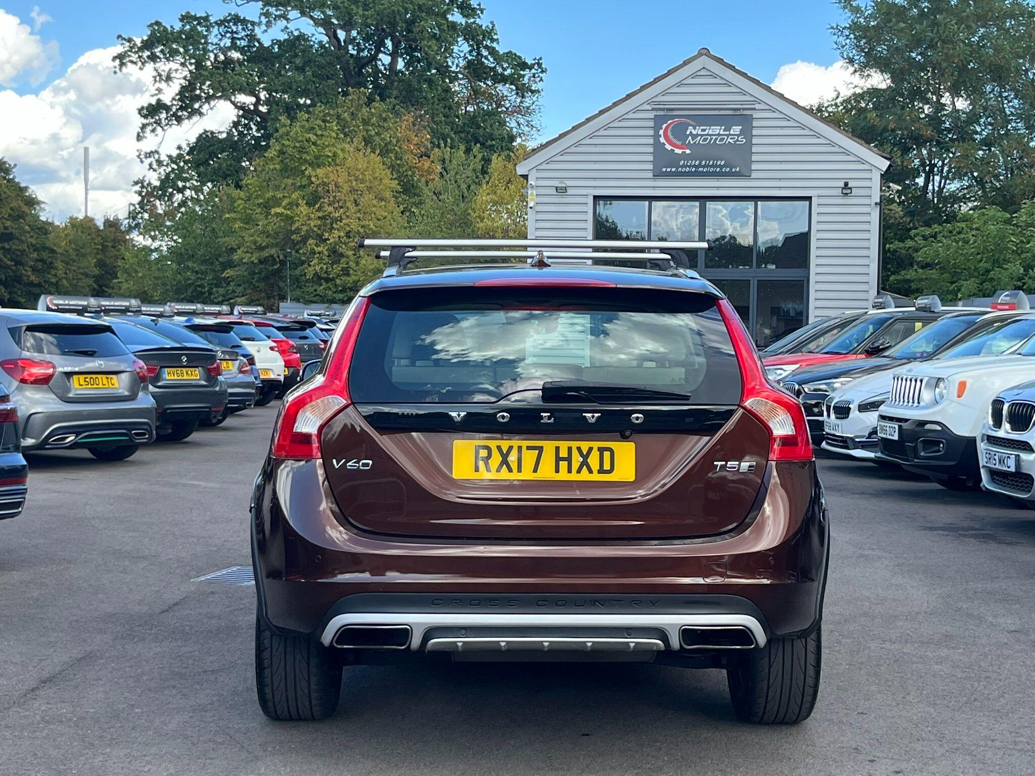 Volvo V60 view 6