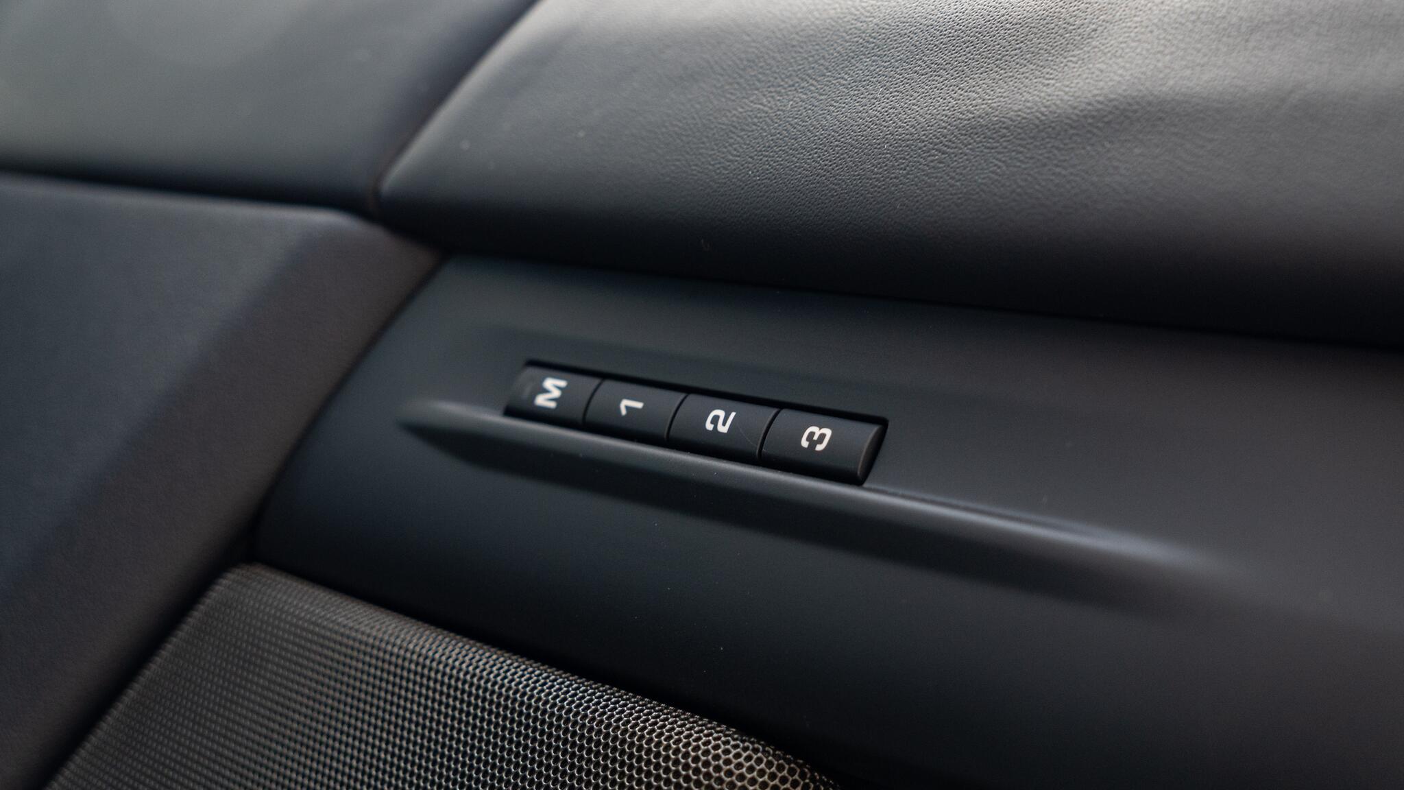 Land Rover Range Rover Evoque view 69