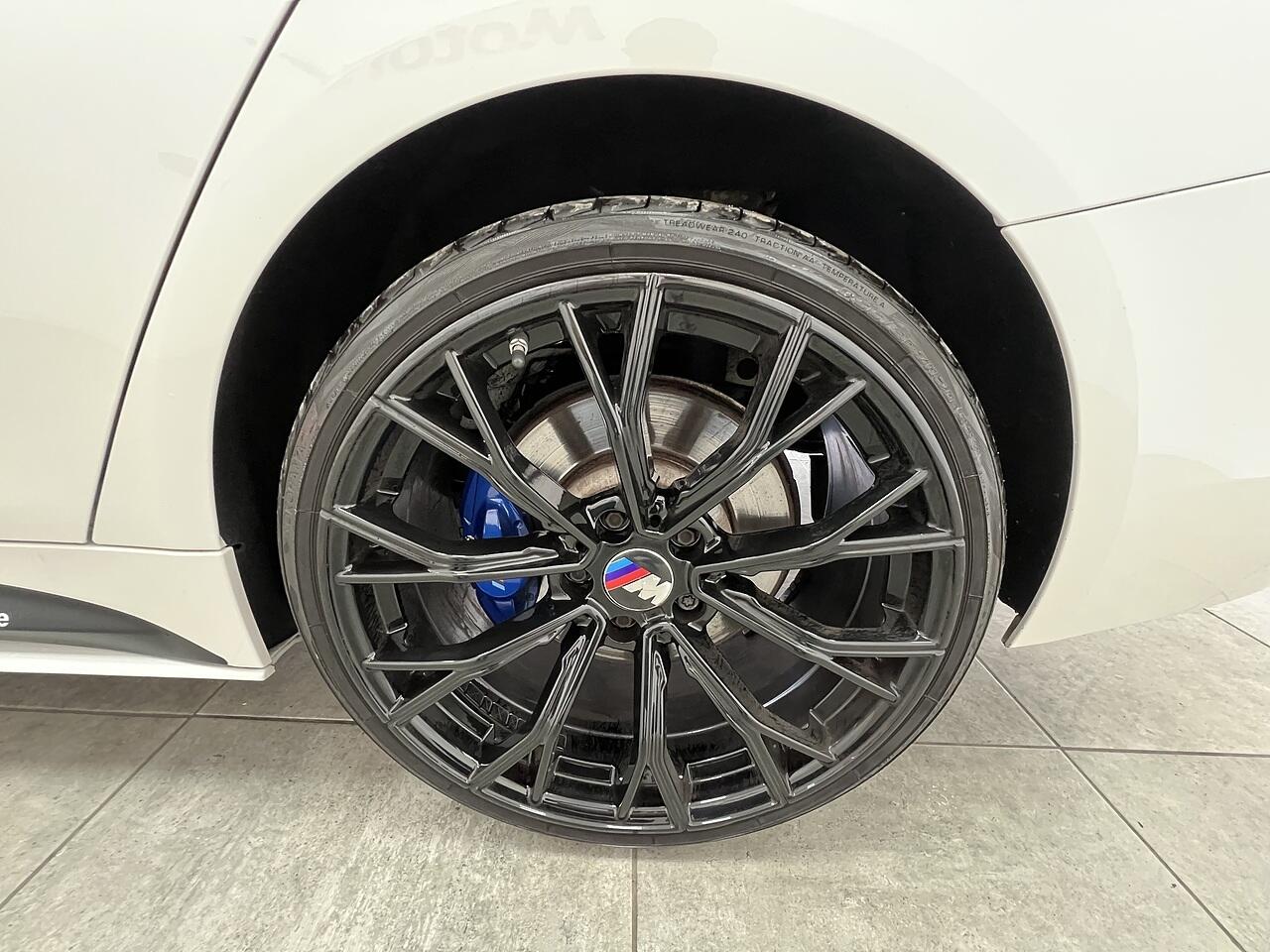 BMW 4 Series view 20