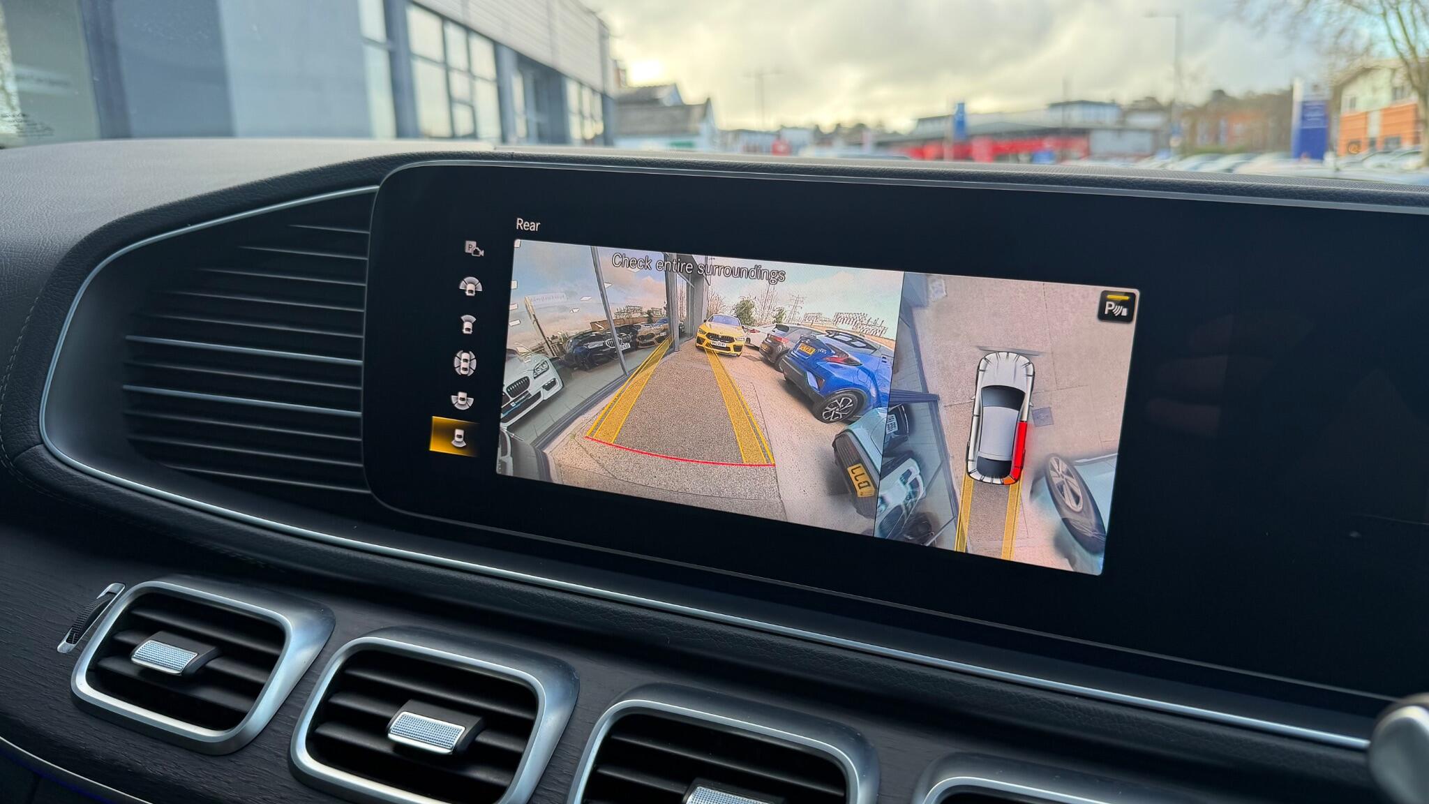 Mercedes-Benz Gle view 11