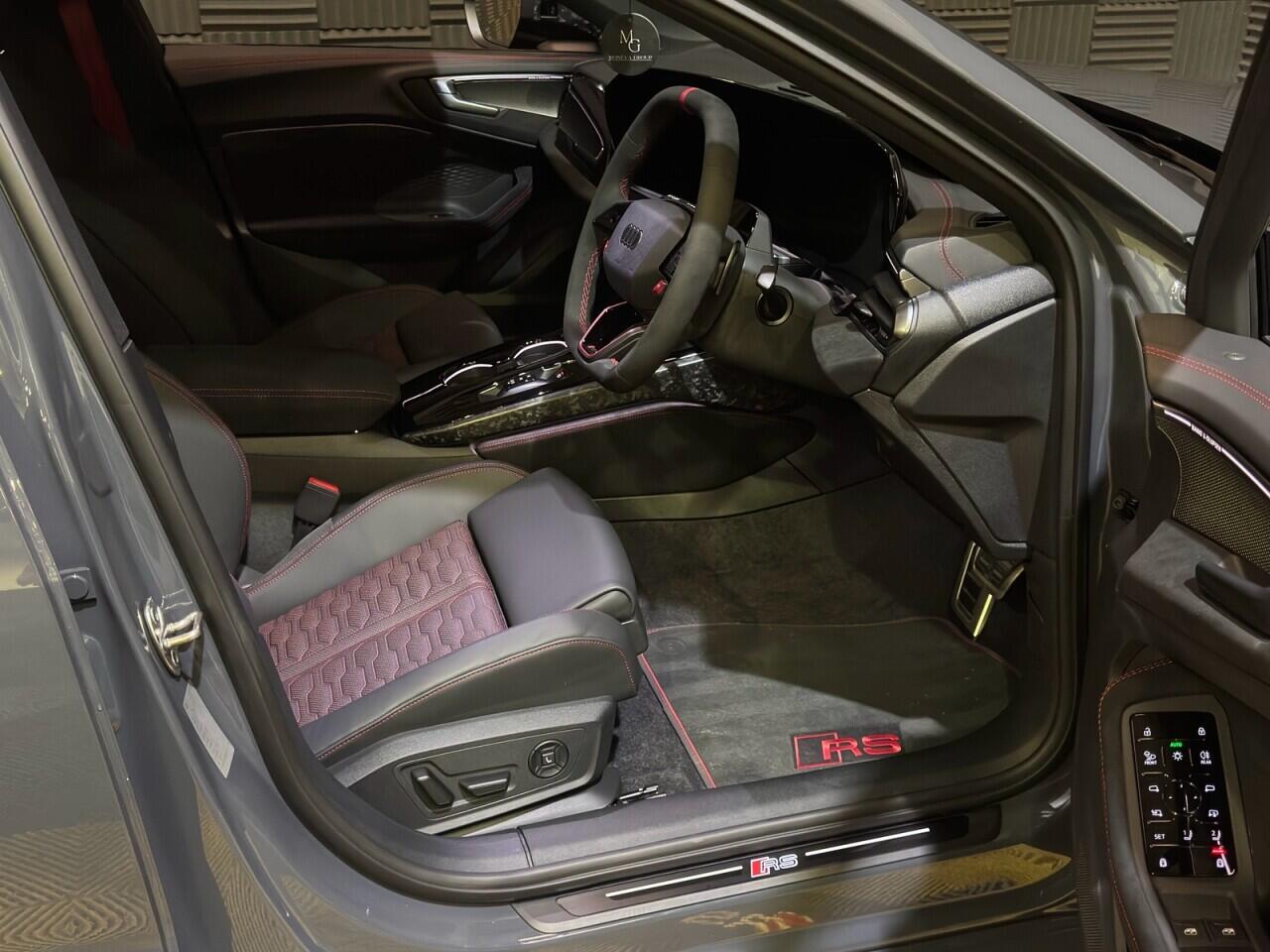 Audi RS5 view 9