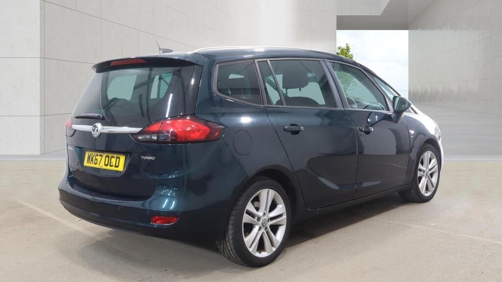 Vauxhall Zafira Tourer view 4