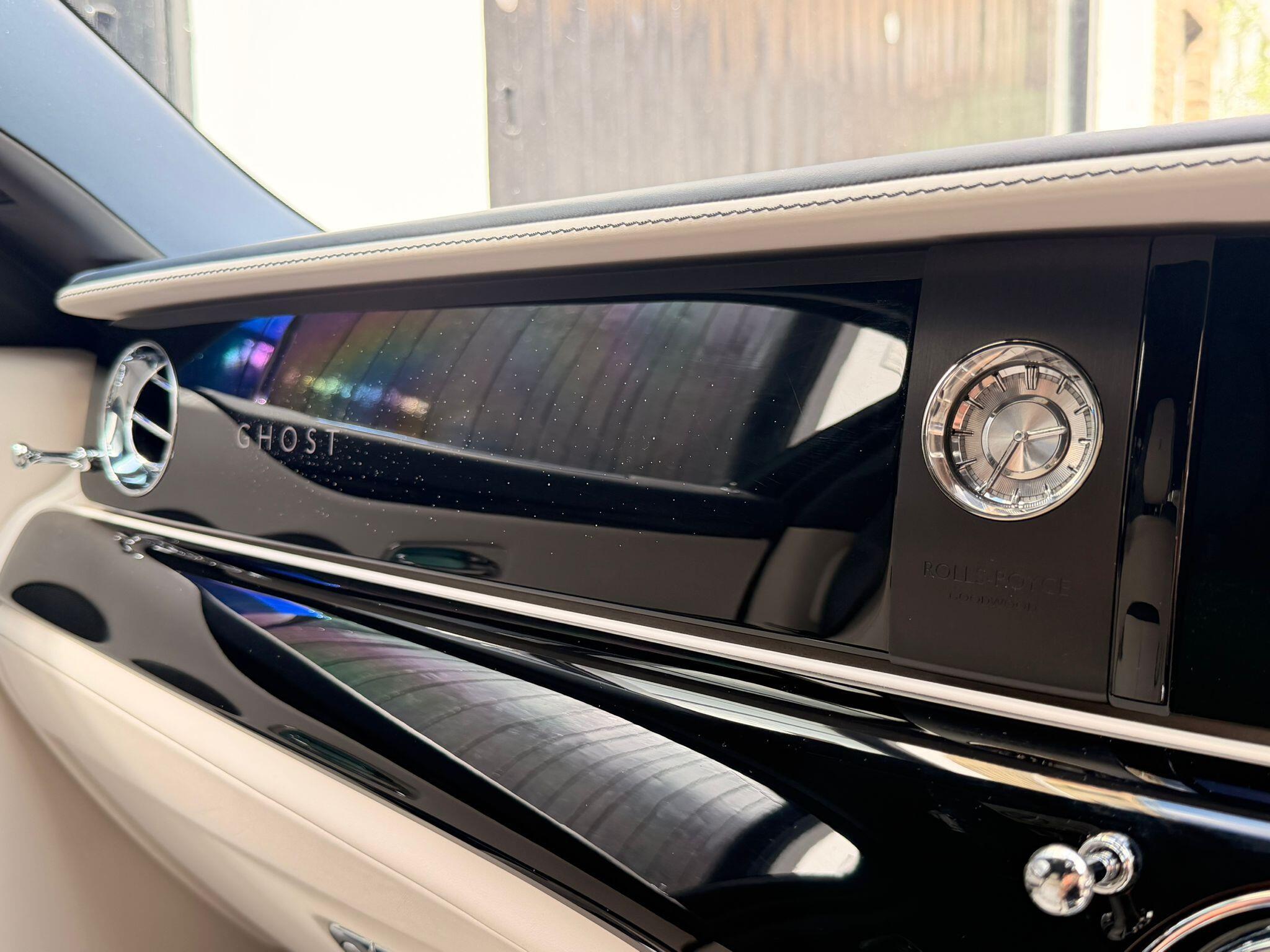 Rolls-Royce Ghost view 41
