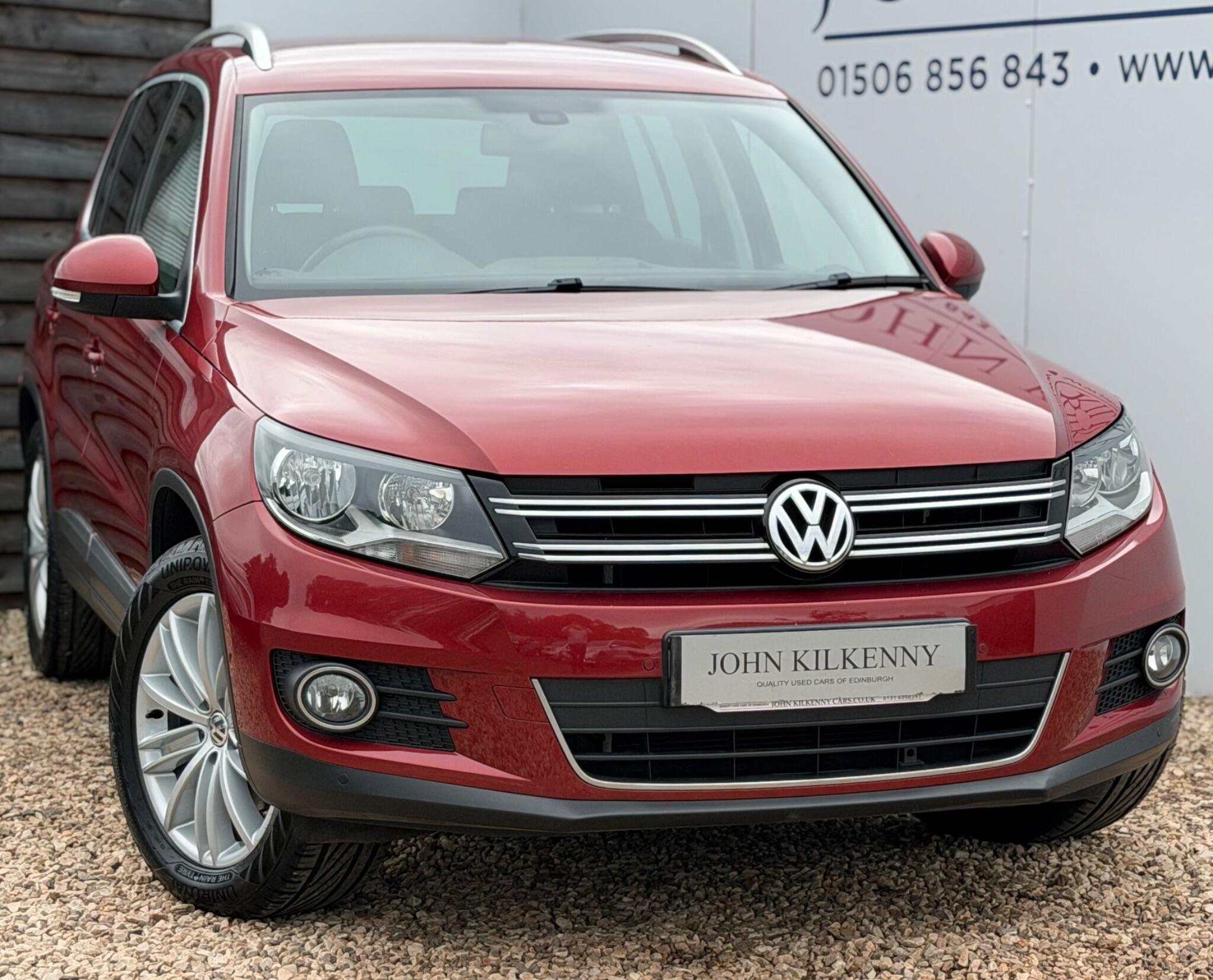 Volkswagen Tiguan view 2