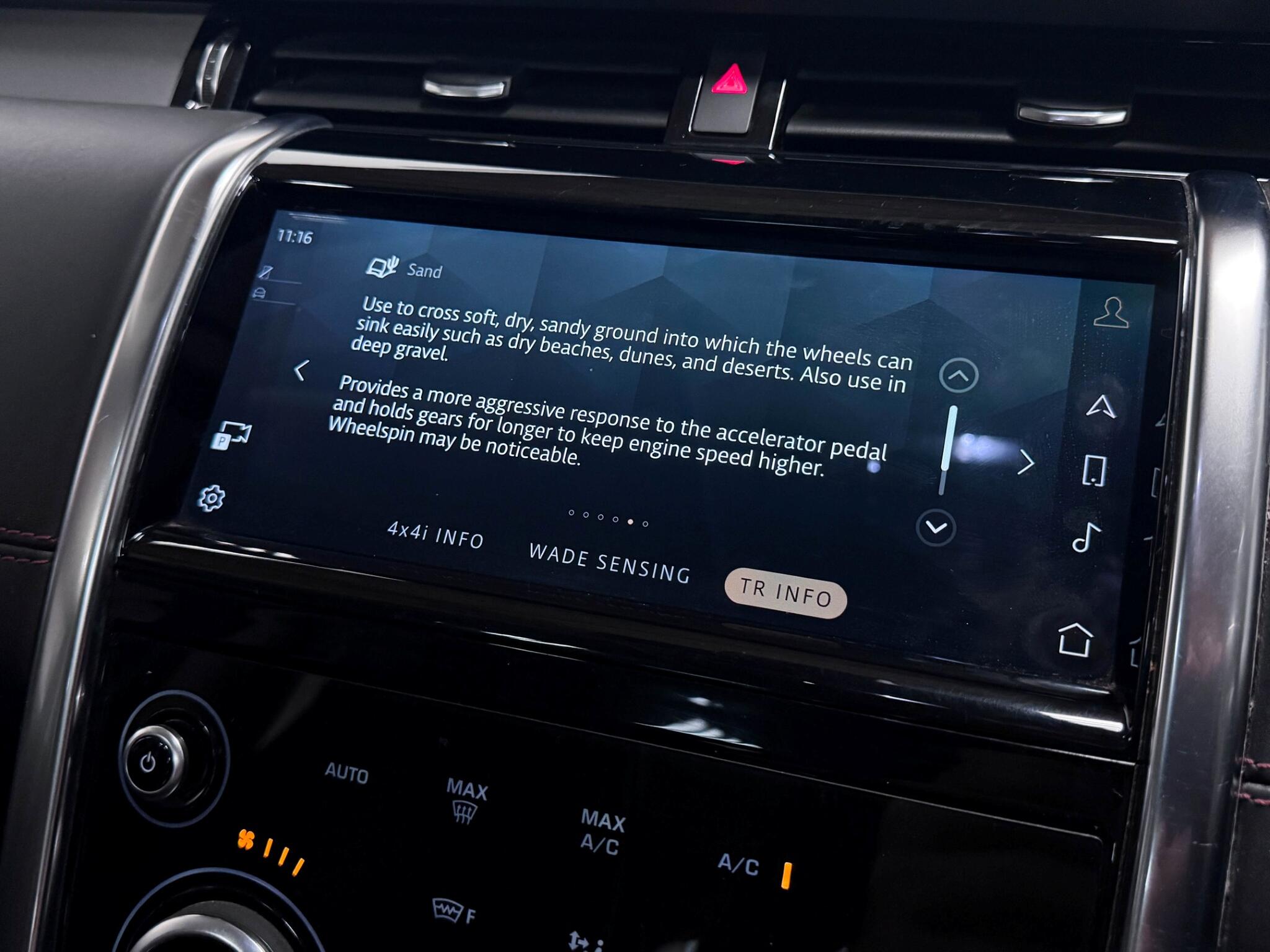 Land Rover Discovery Sport view 59