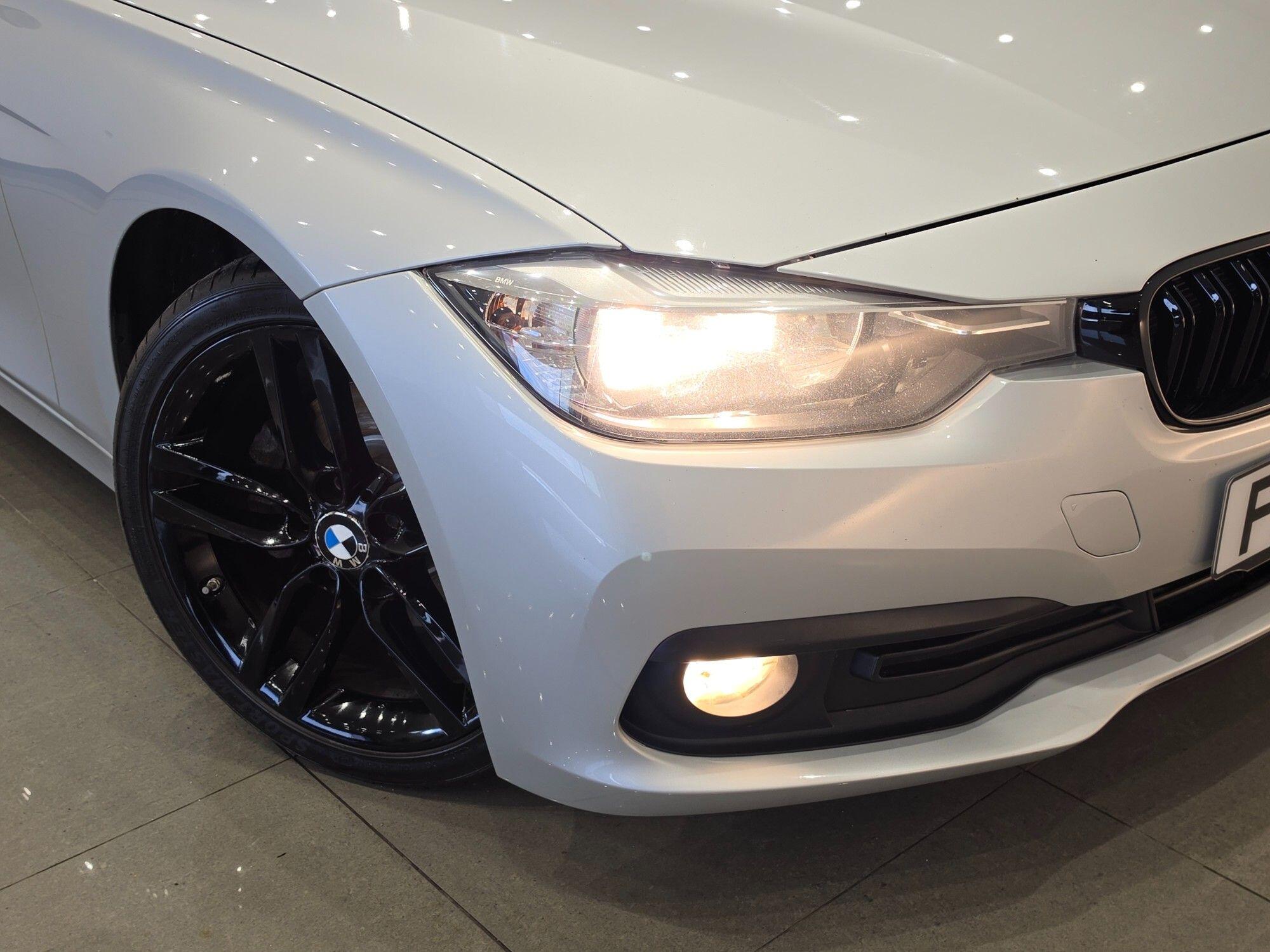 BMW 3 Series view 102
