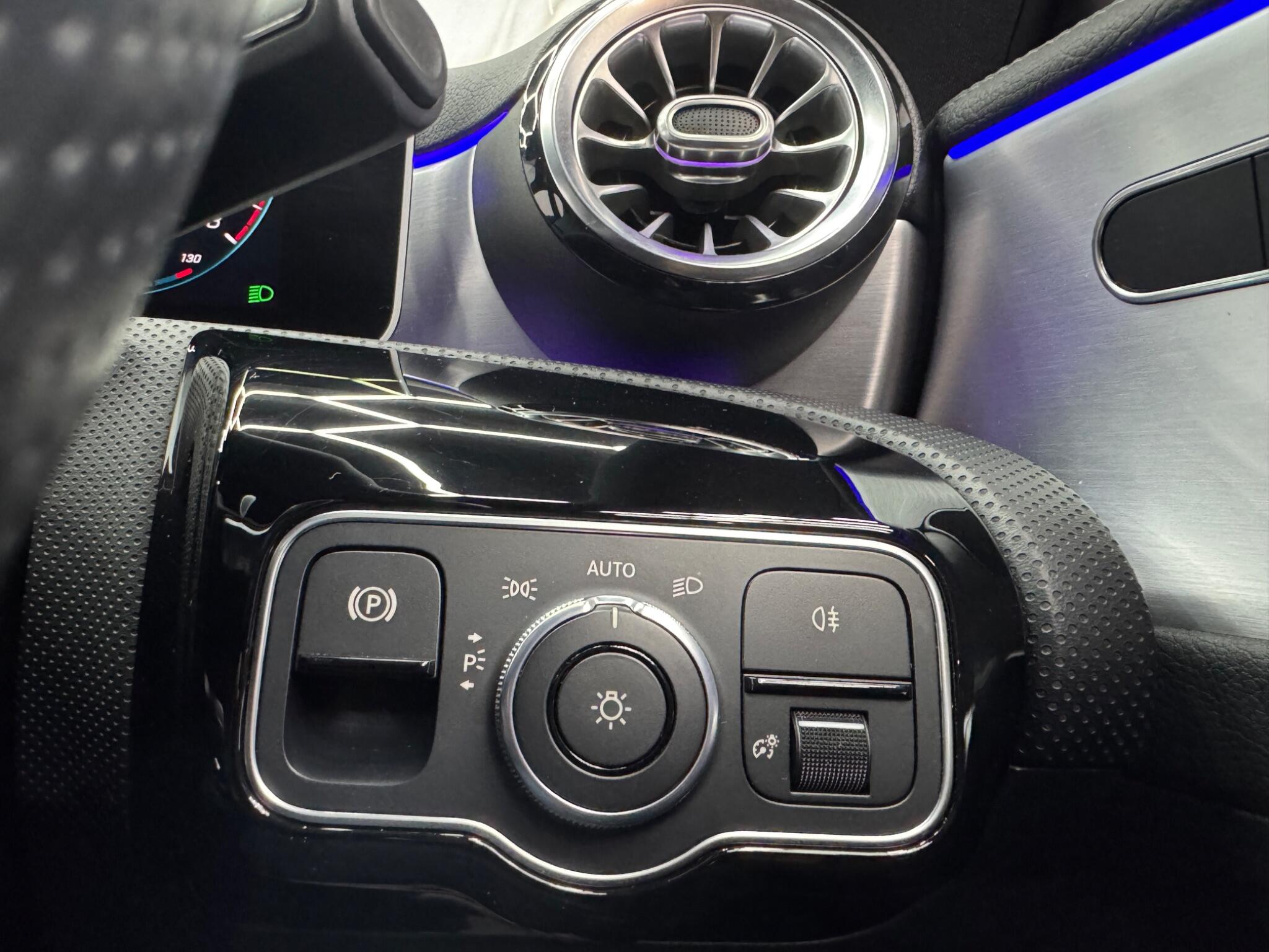 Mercedes-Benz Cla view 49