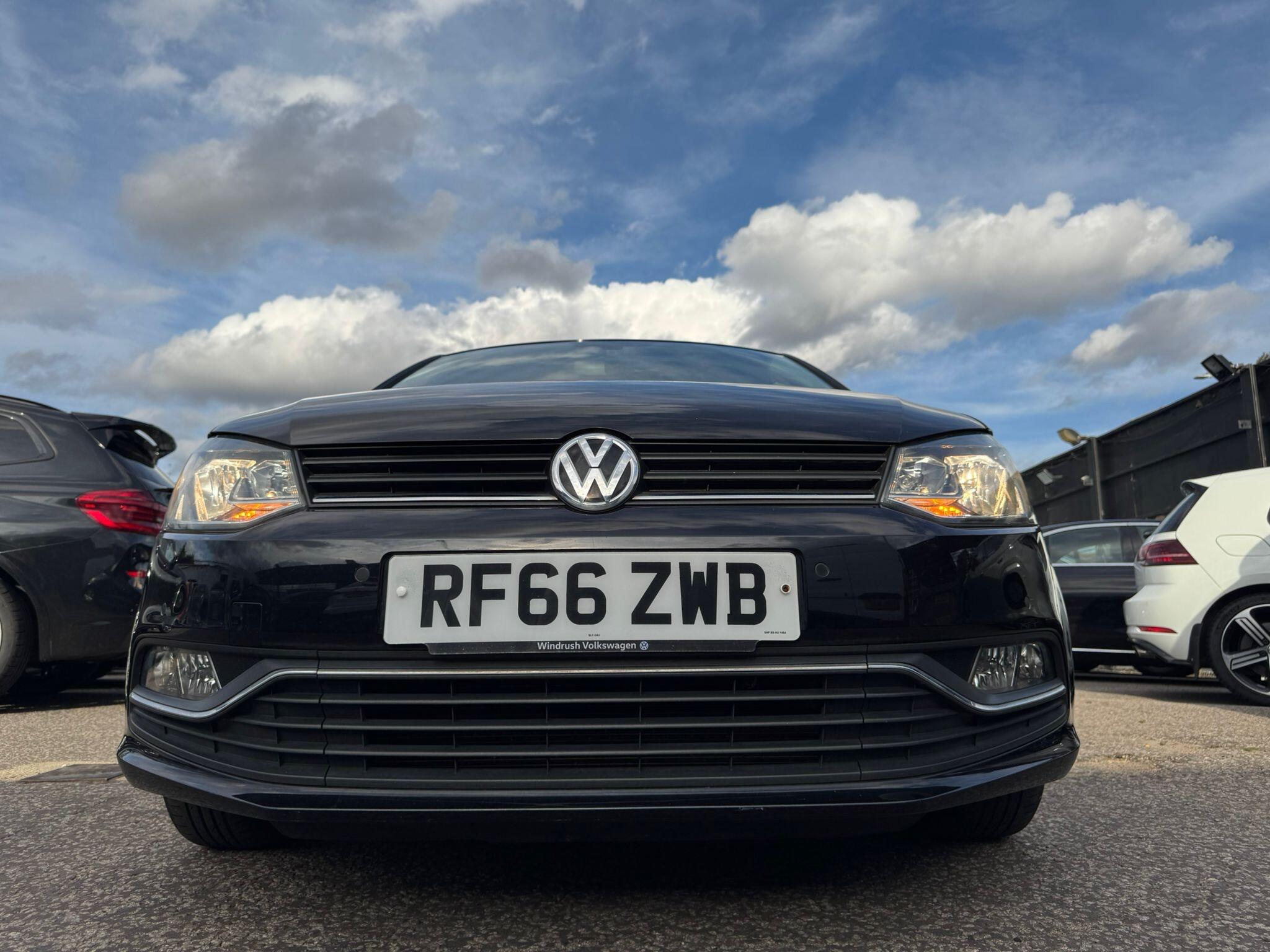Volkswagen Polo view 13