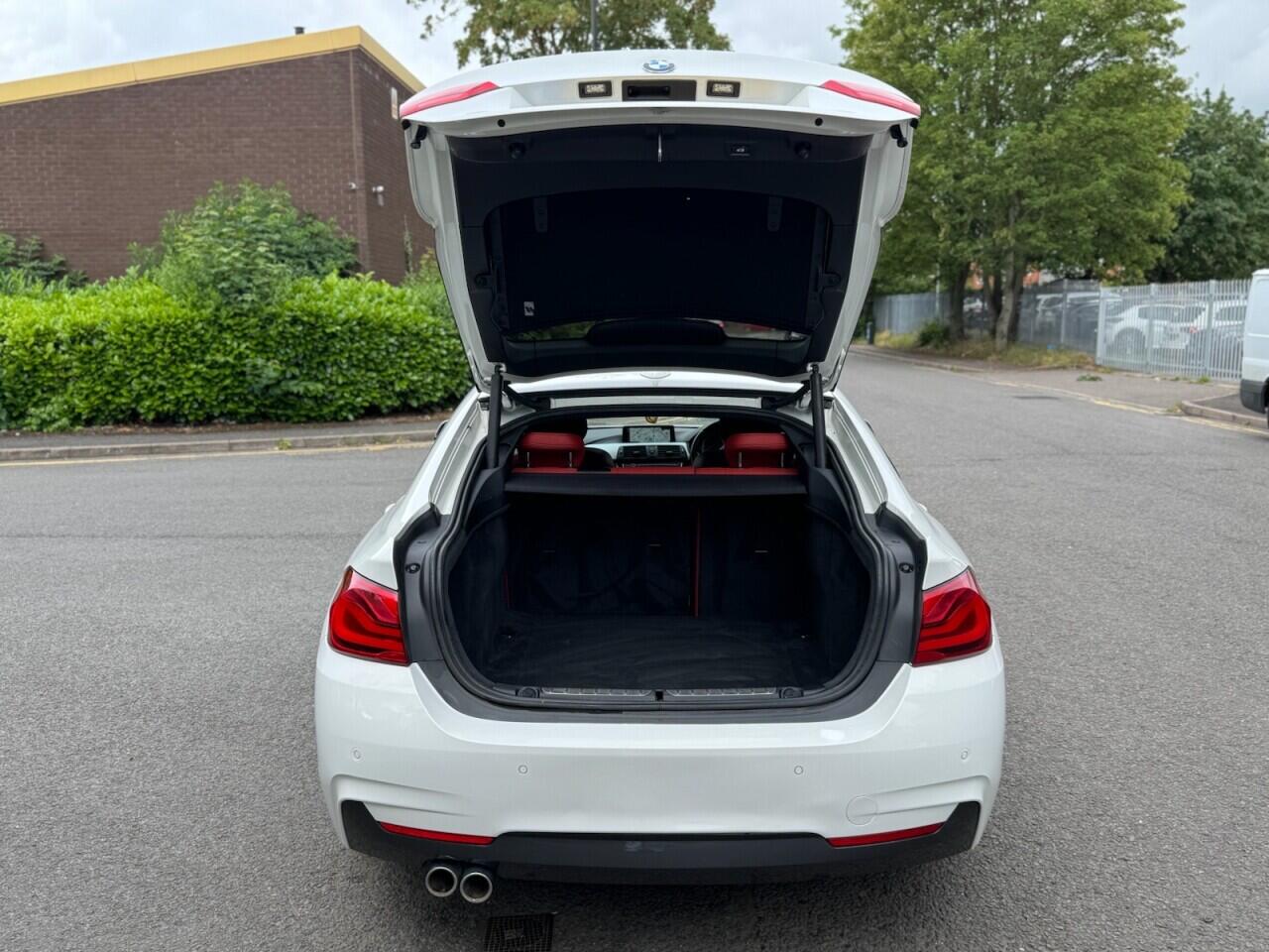 BMW 4 Series view 37