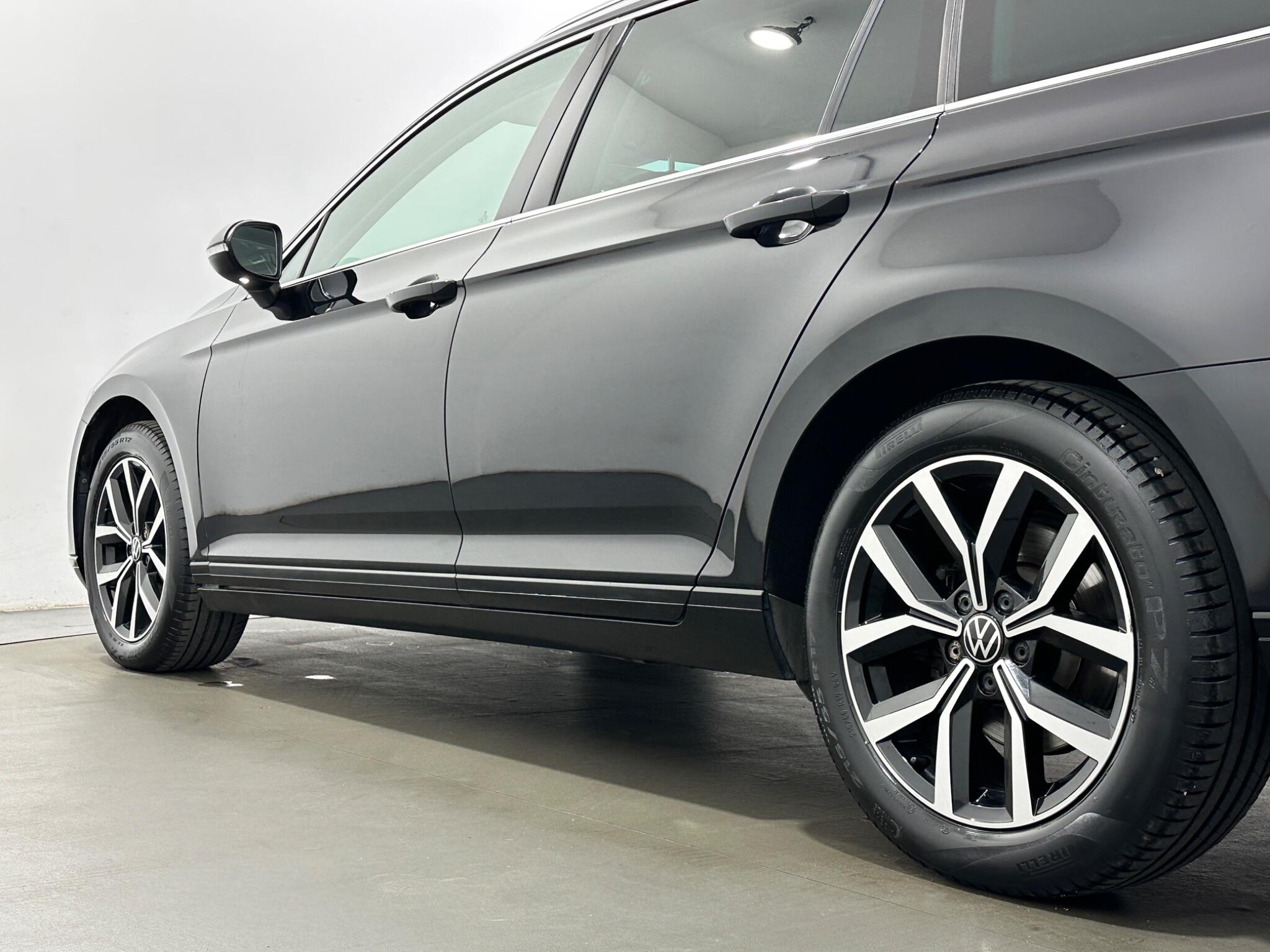 Volkswagen Passat view 49