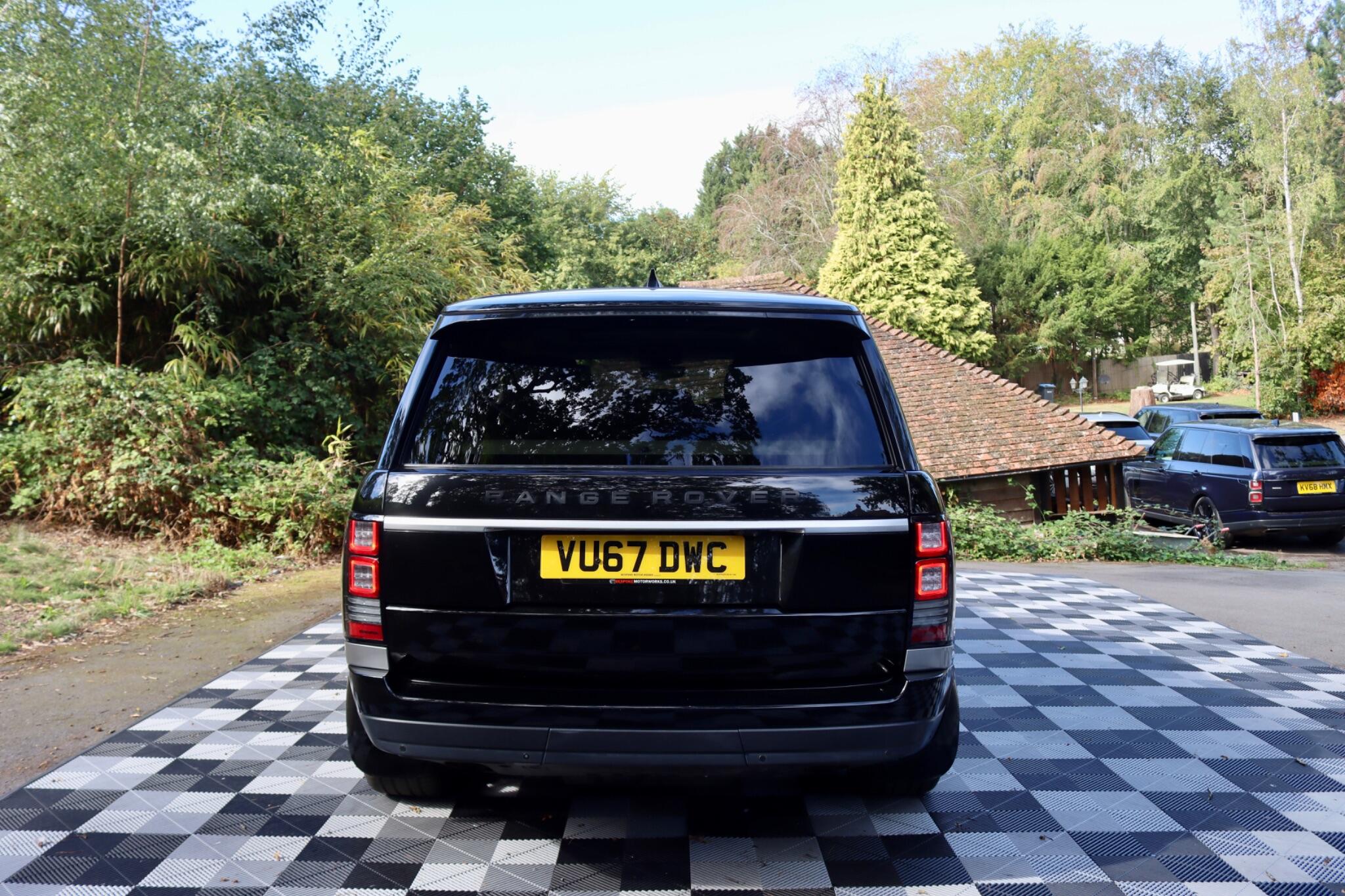 Land Rover Range Rover view 25