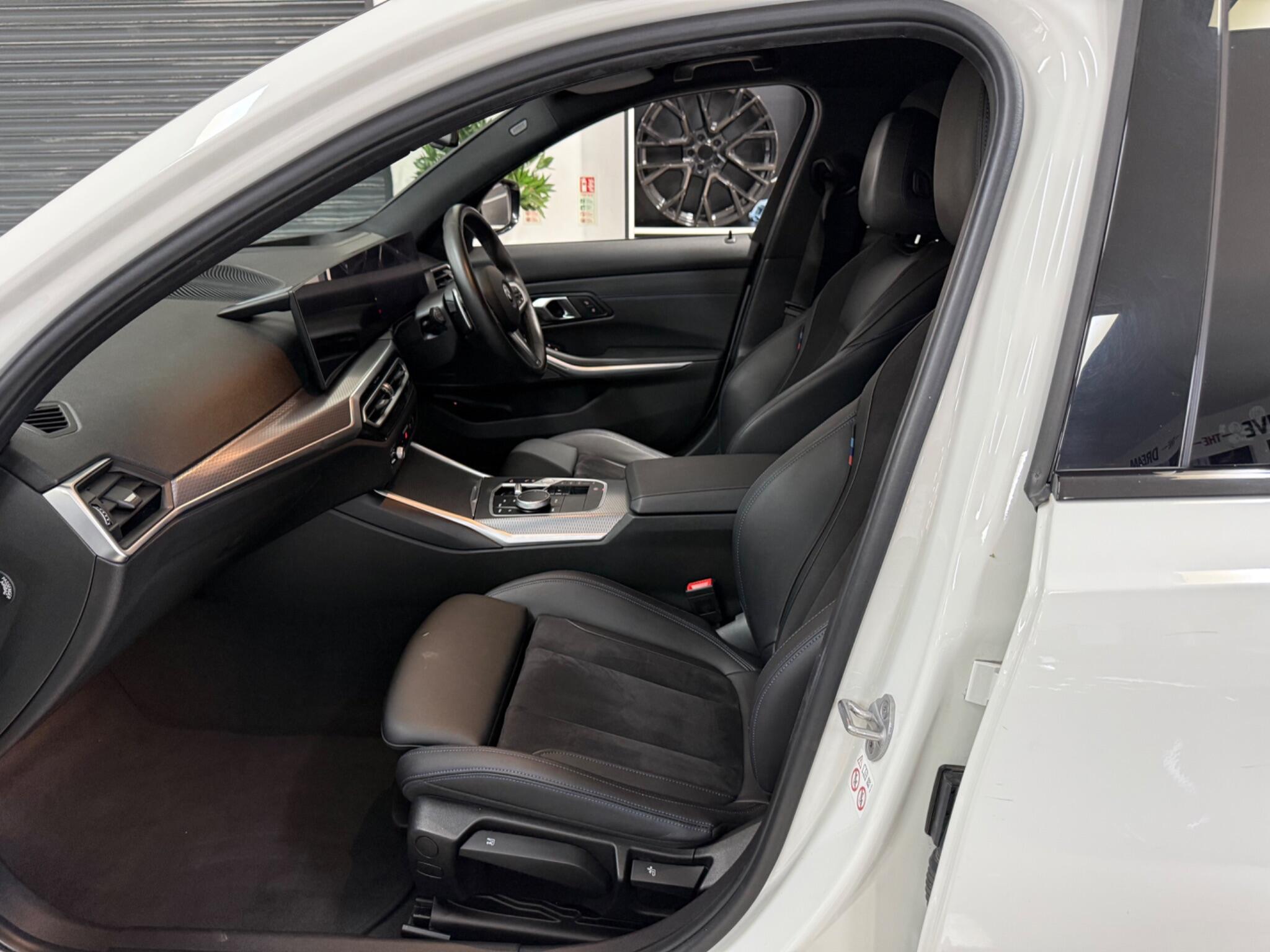 BMW 3 Series view 41
