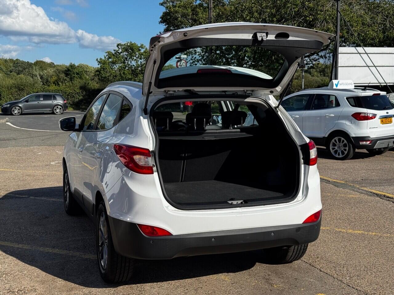 Hyundai ix35 view 15